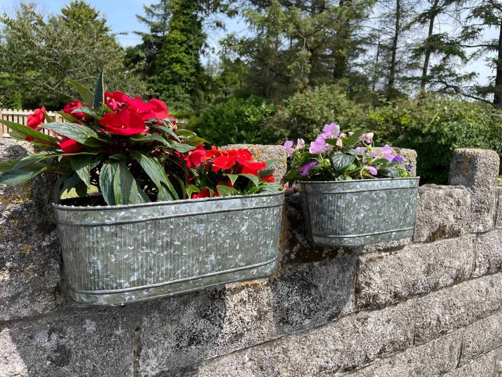 Galvanised Railing Hanging Ribbed Planter