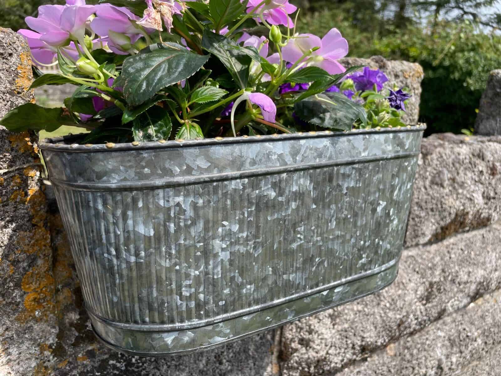 Galvanised Railing Hanging Ribbed Planter