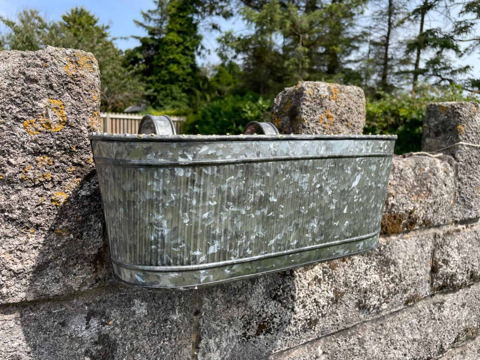 Galvanised Railing Hanging Ribbed Planter