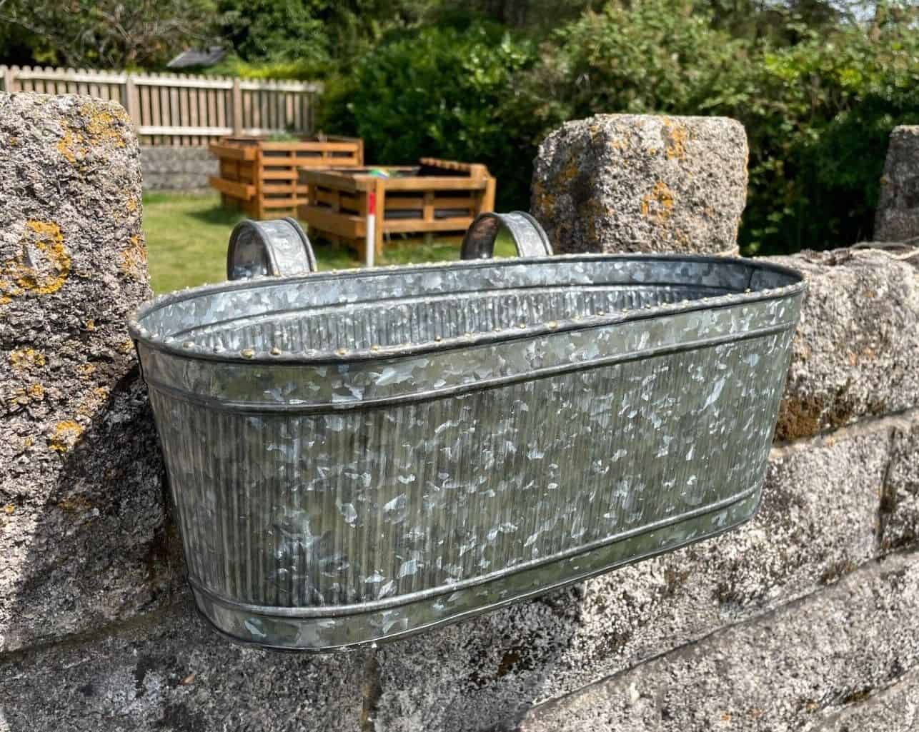 Galvanised Railing Hanging Ribbed Planter