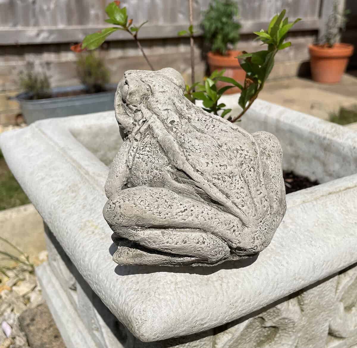 Frog Stone Garden Statue