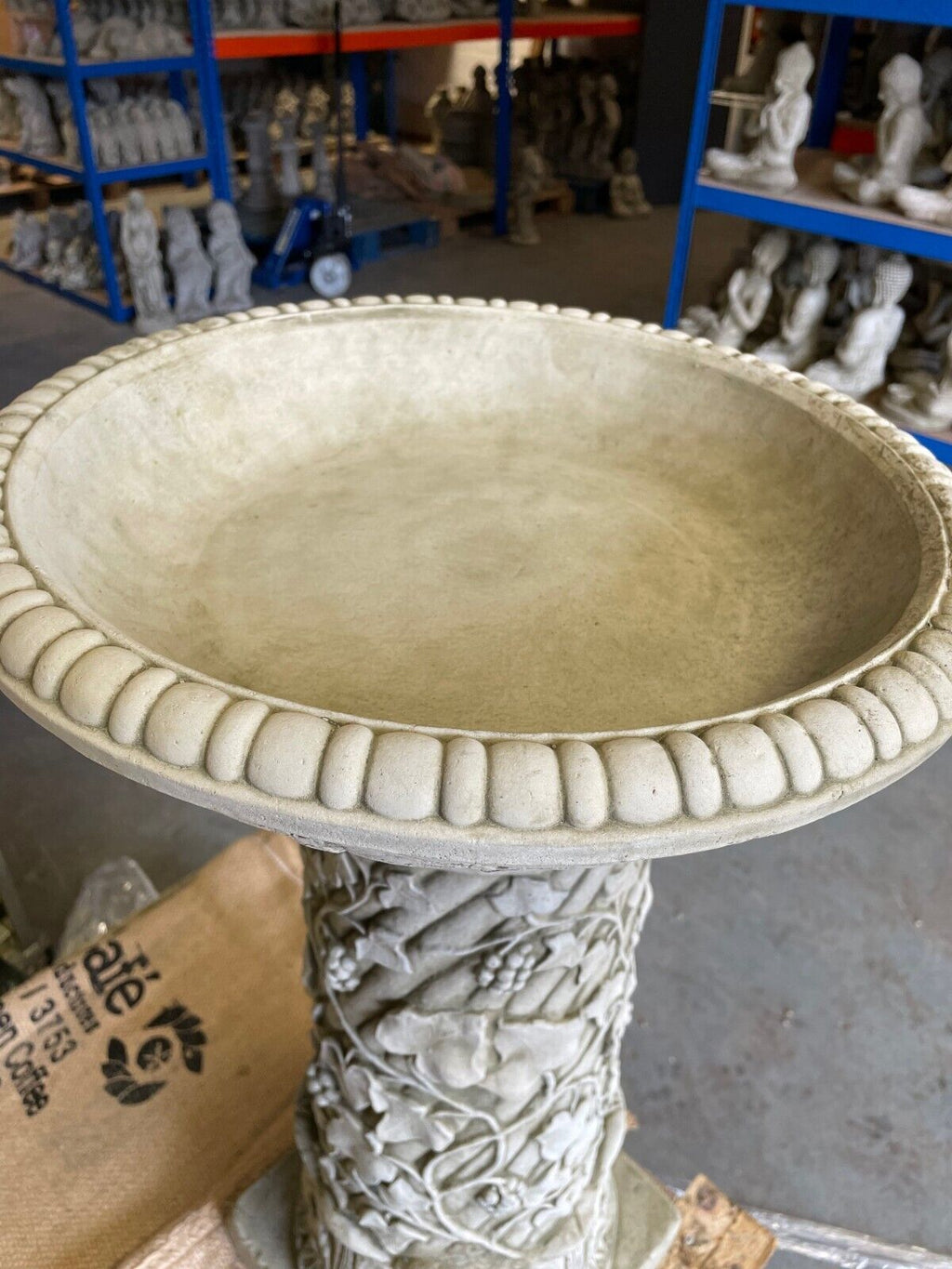 Large Ivy Stone Birdbath