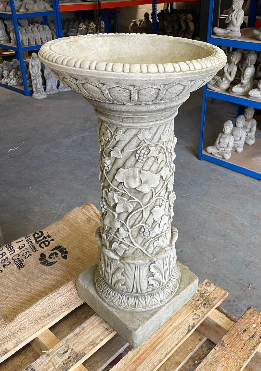 Large Ivy Stone Birdbath