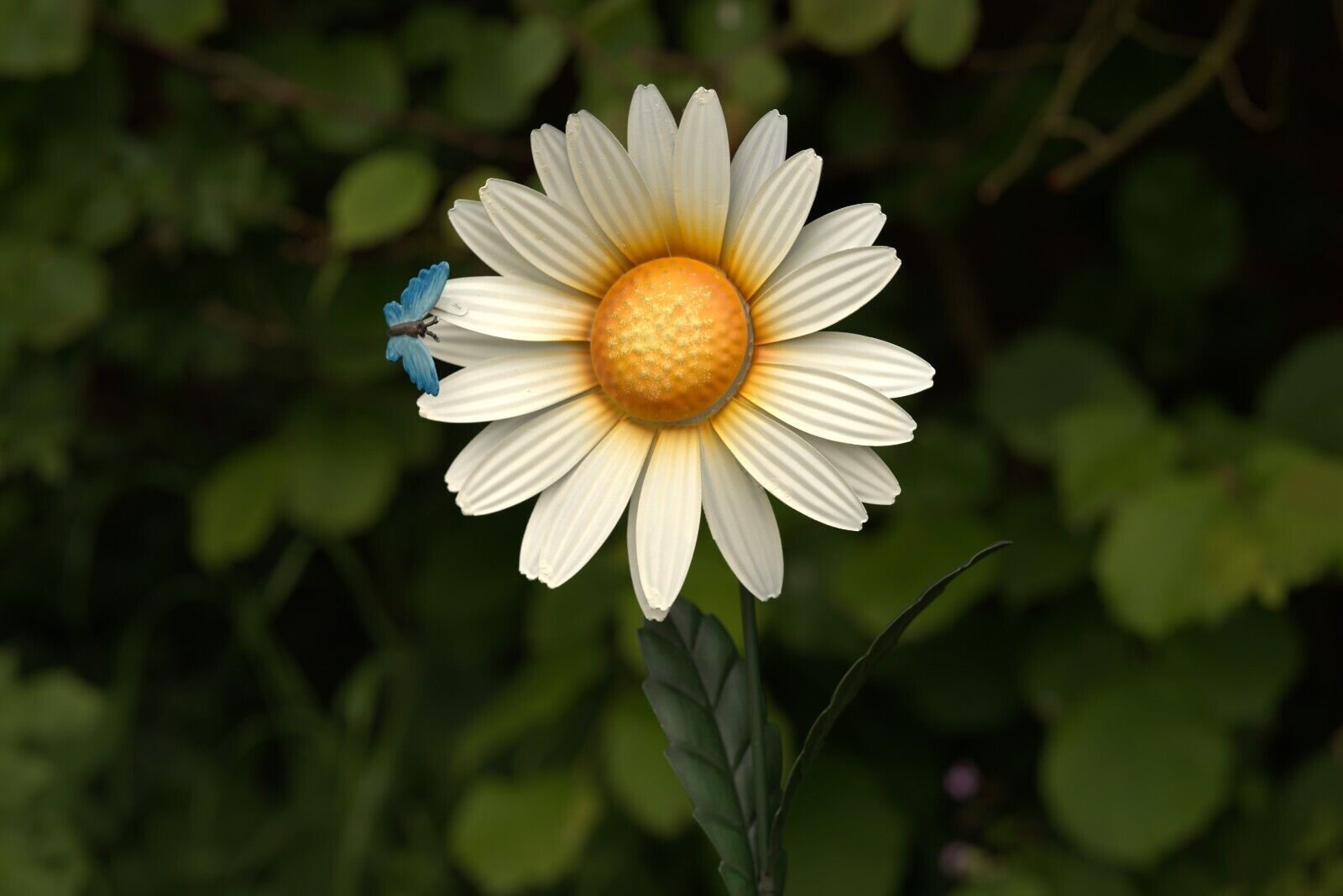 Large Metal Daisy Flower Garden Ornament