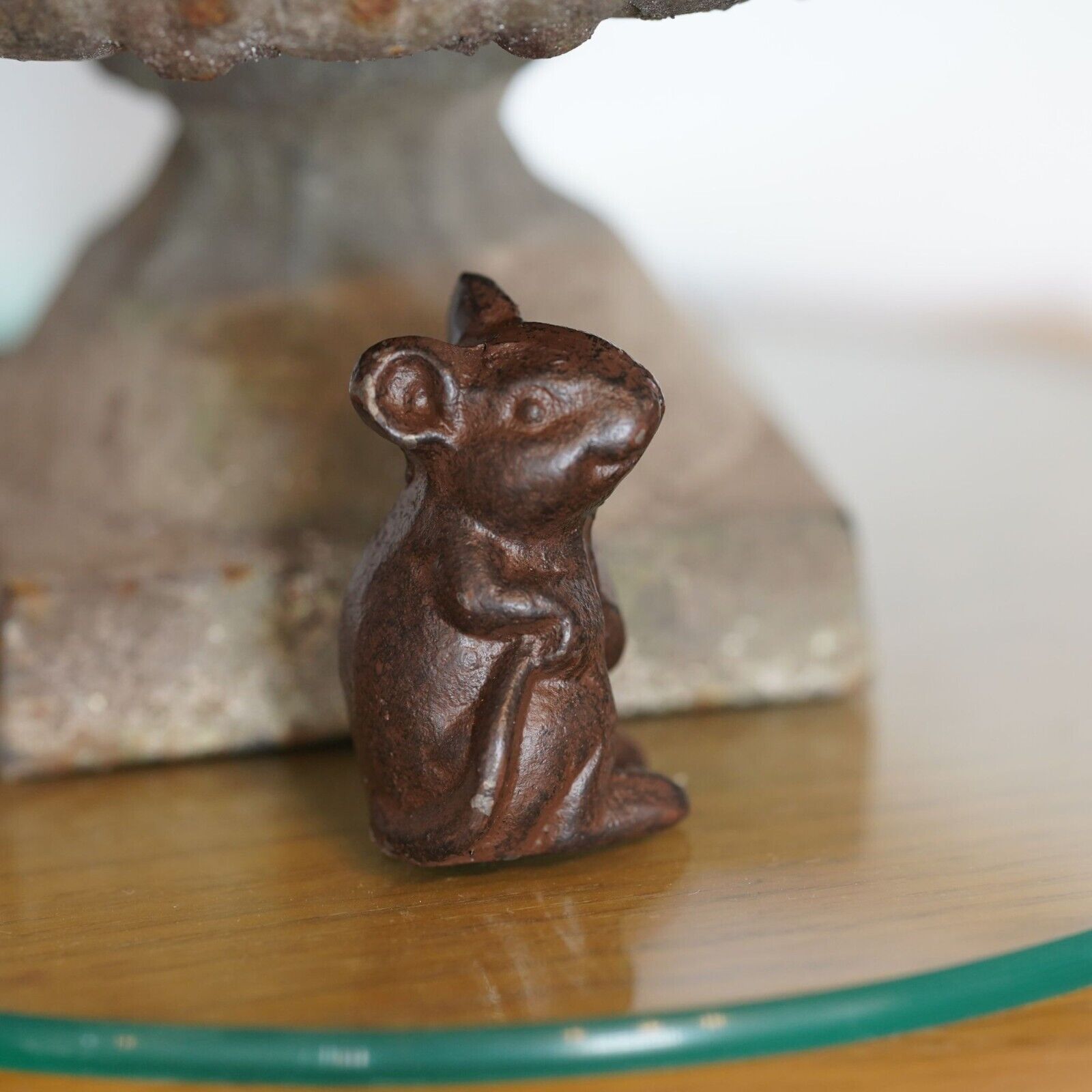 Cast Iron Sitting Mouse