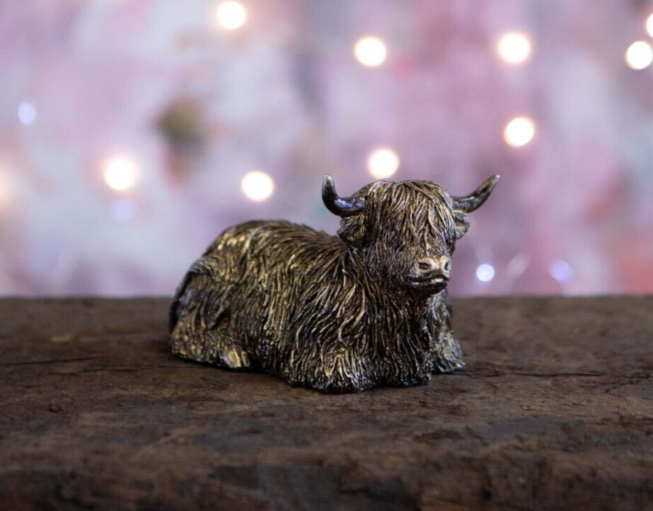 Highland Cow Sitting Resin Statue