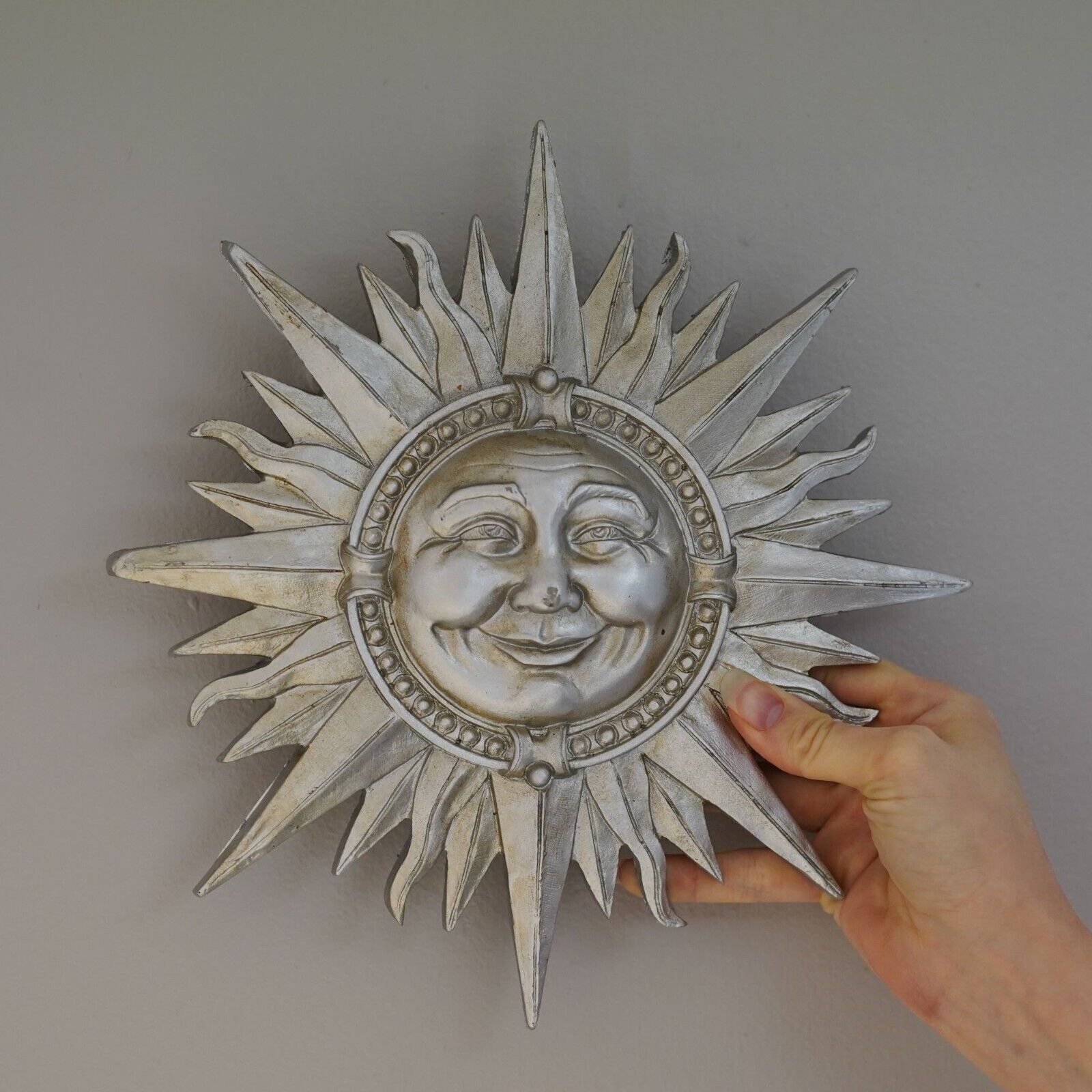 Smiling Sun Resin Hanging Plaque Silver