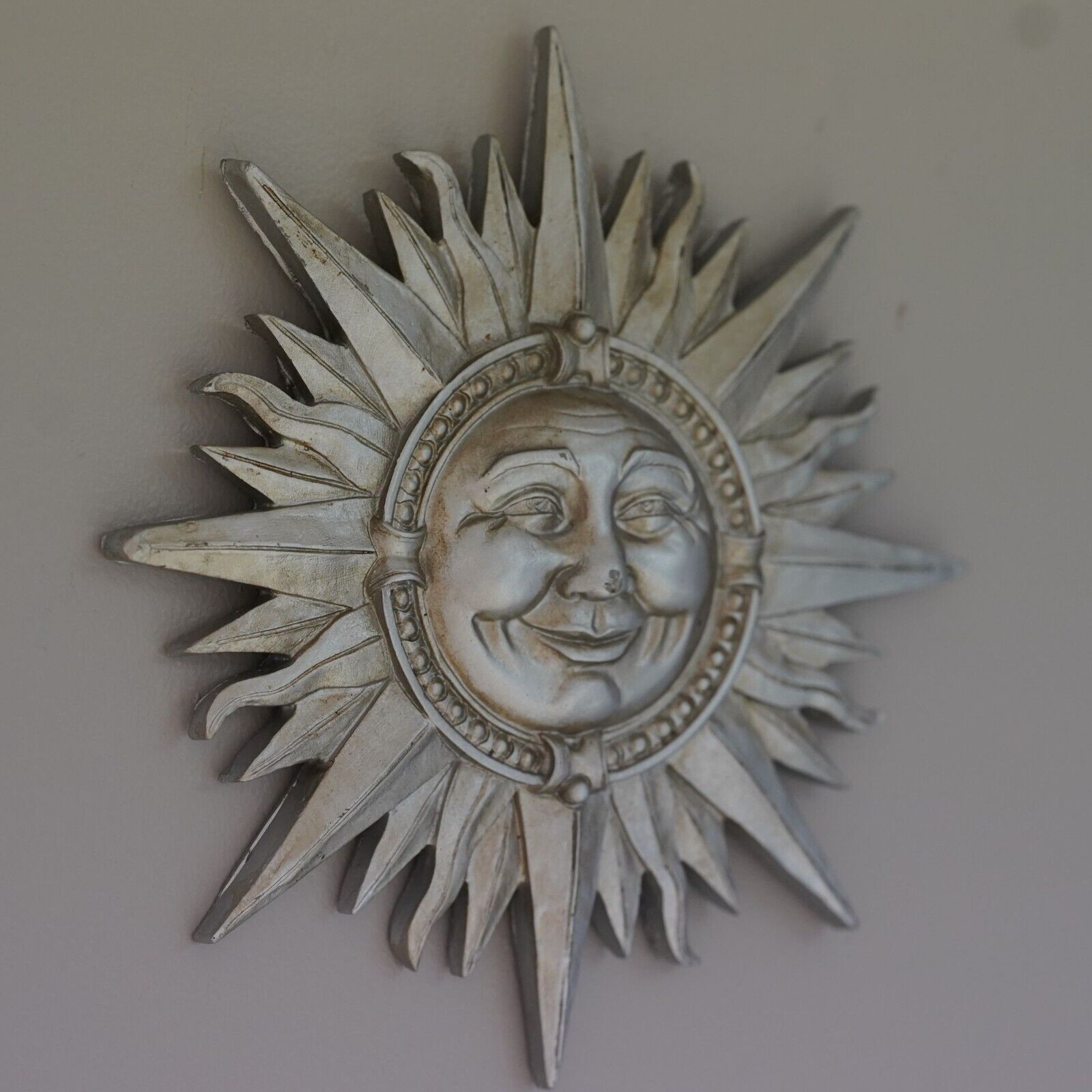 Smiling Sun Resin Hanging Plaque Silver