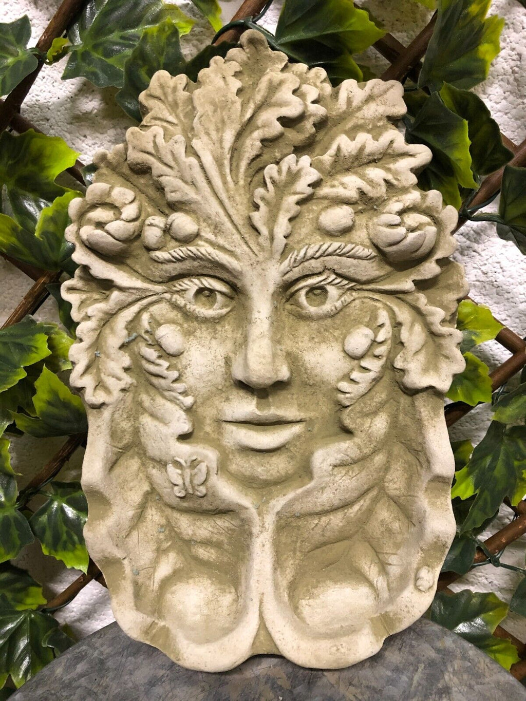 Tealight Green Lady Stone Hanging Plaque