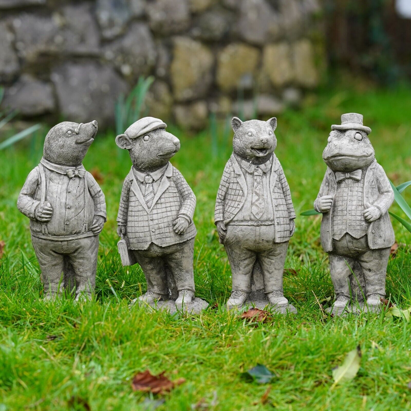 Mr Mouse Stone Statue | Wind in the Willows