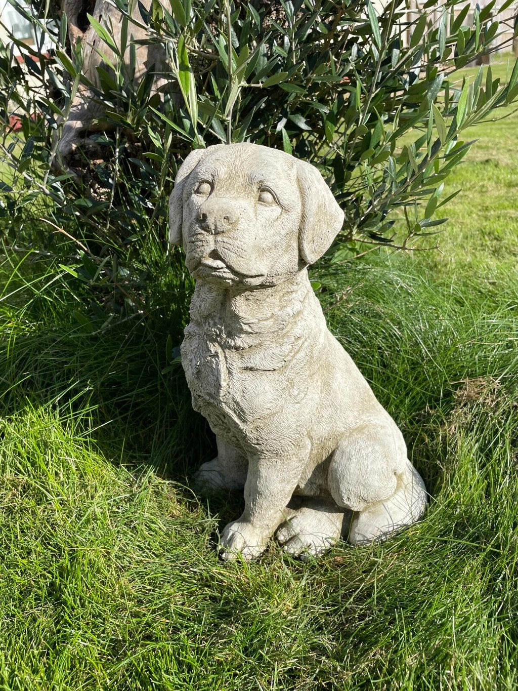 Sitting Labrador Stone Statue
