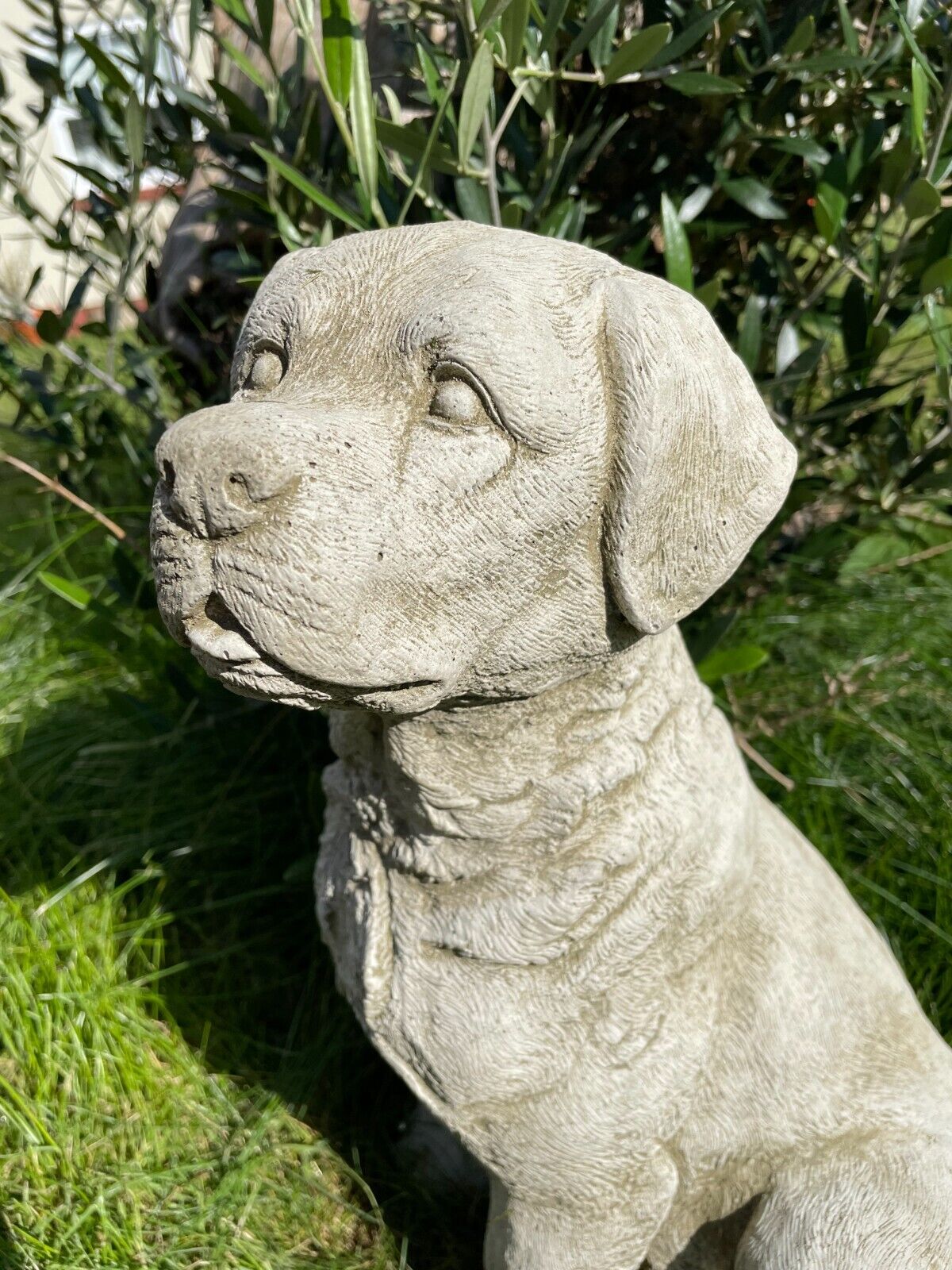 Sitting Labrador Stone Statue