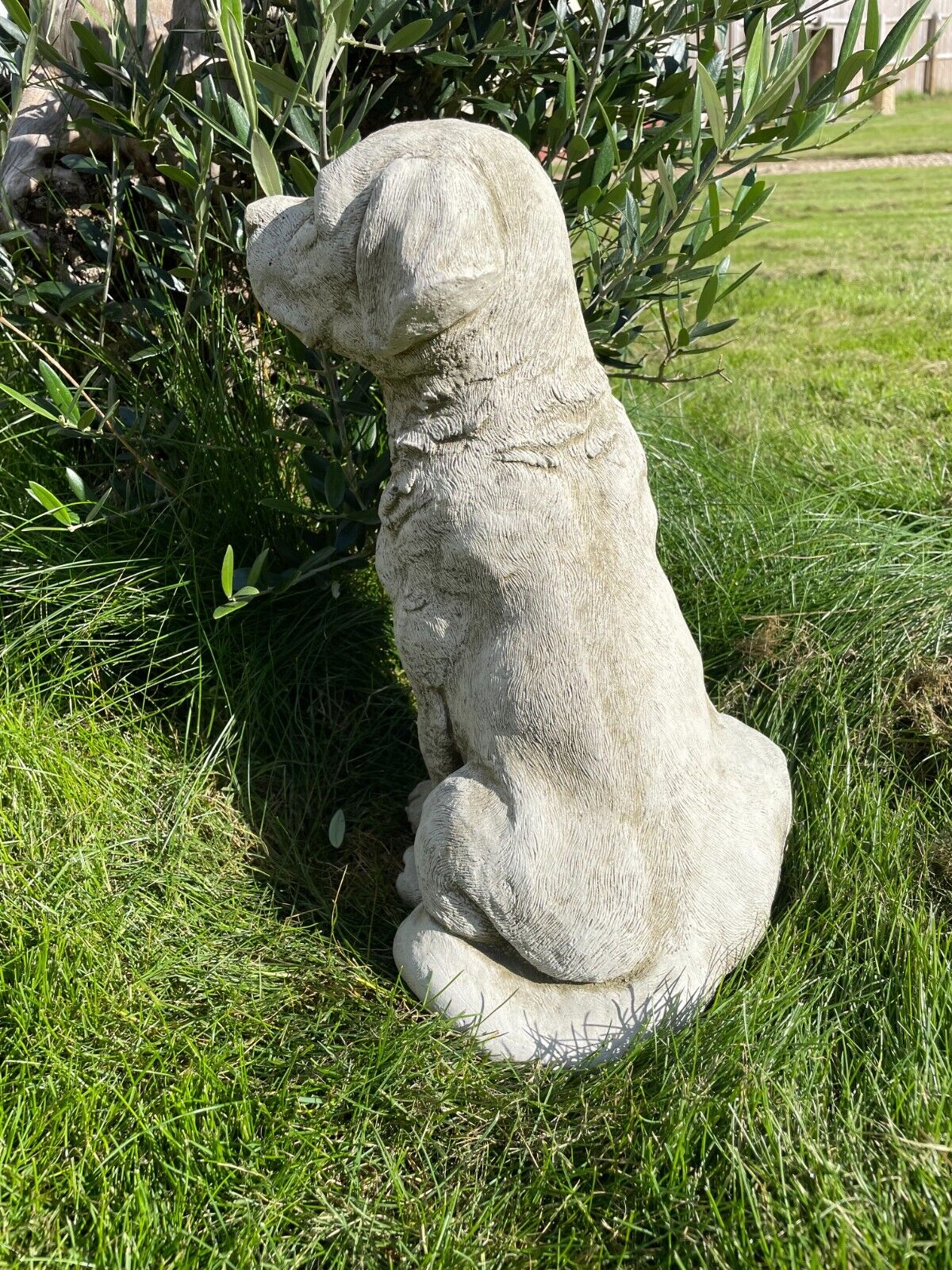 Sitting Labrador Stone Statue