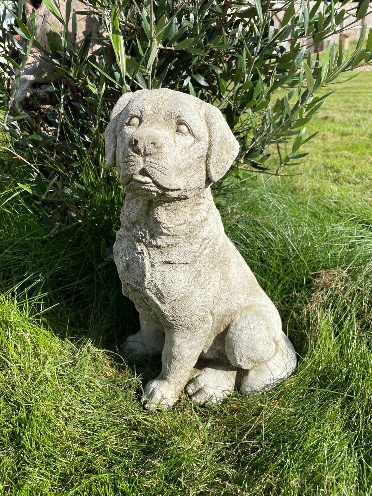 Sitting Labrador Stone Statue