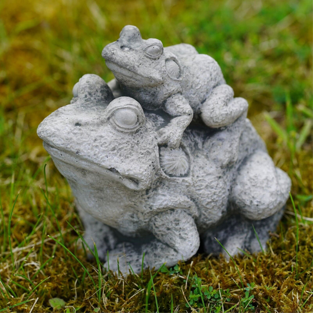 Toad Pair Stone Statue