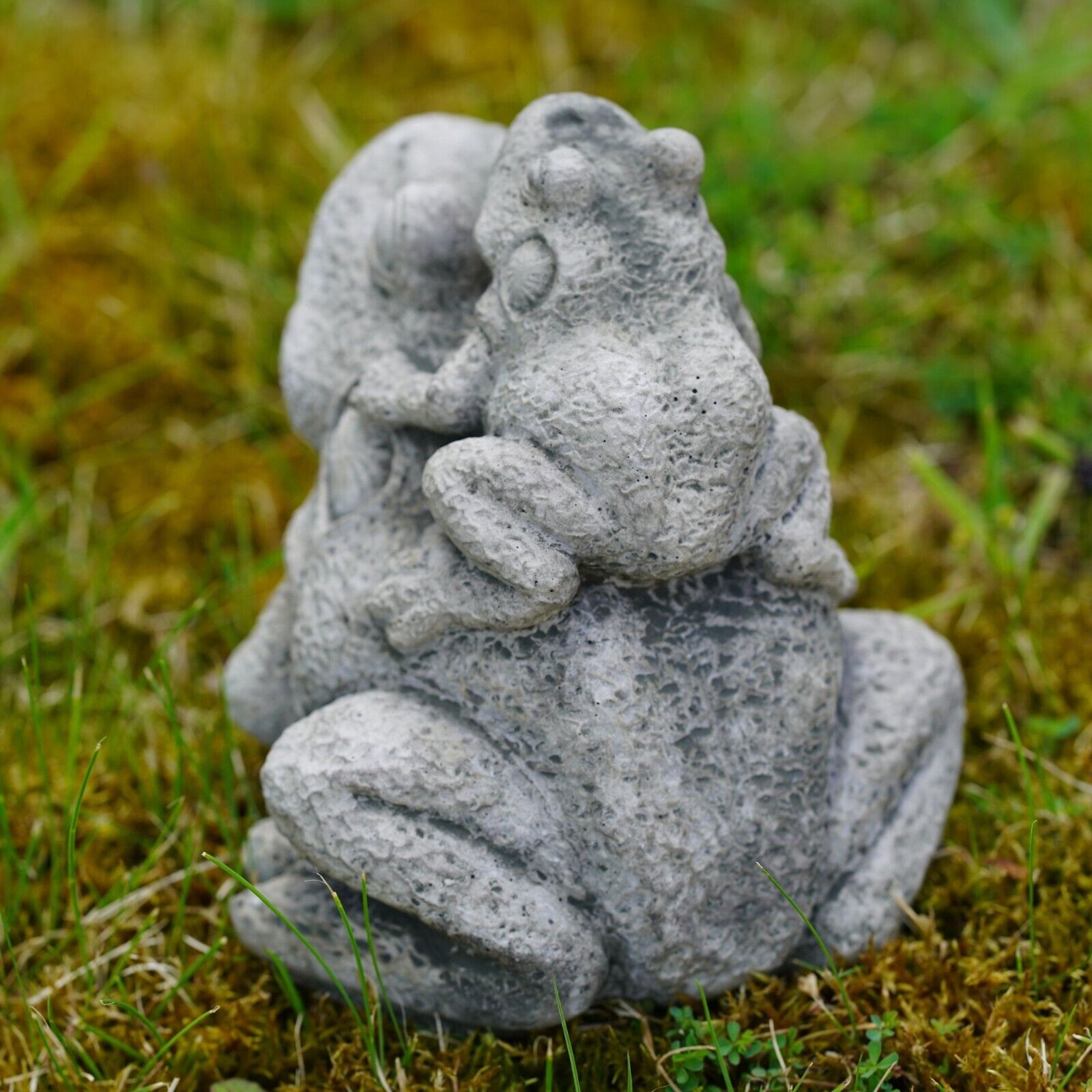 Toad Pair Stone Statue