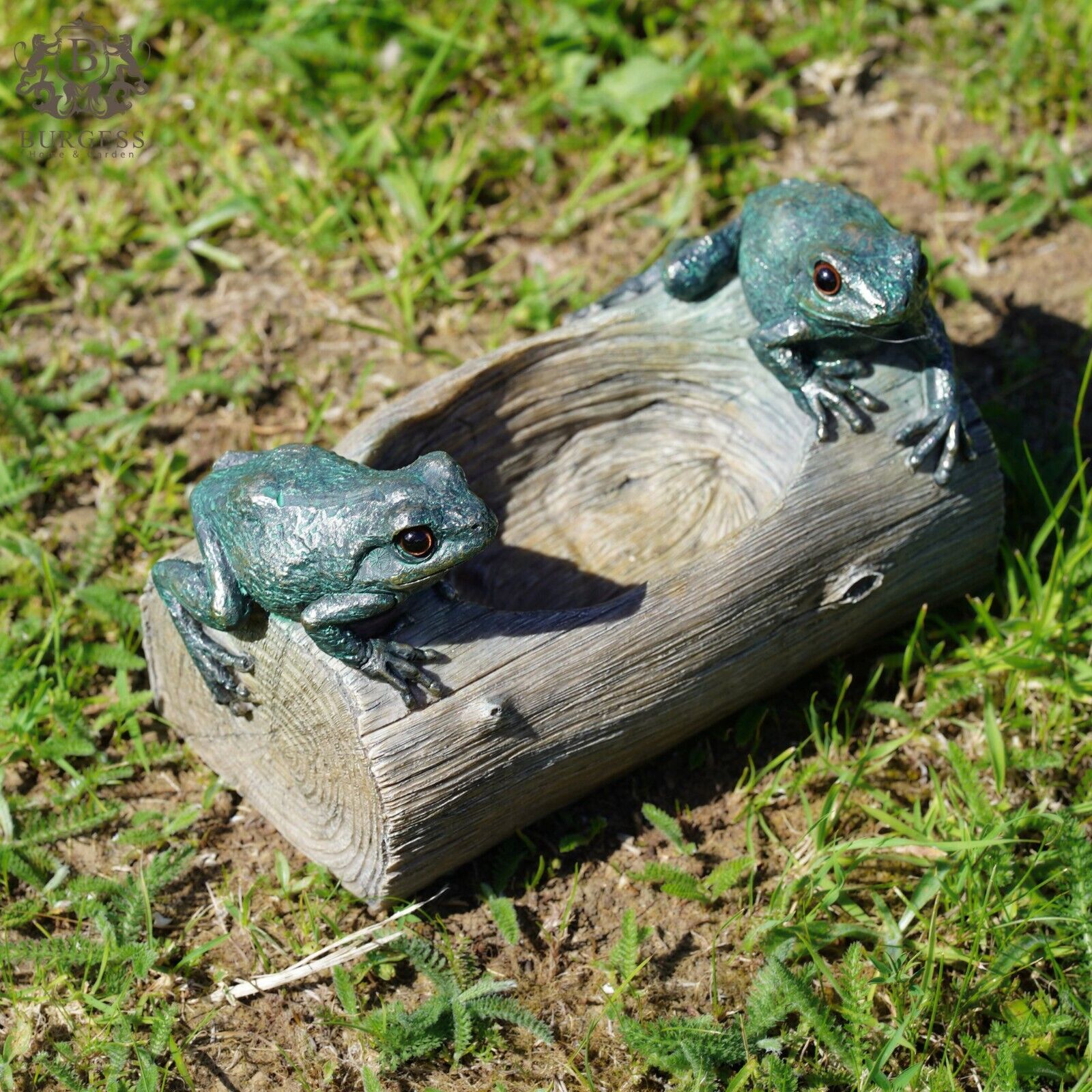 Frogs on Log Bird Feeder