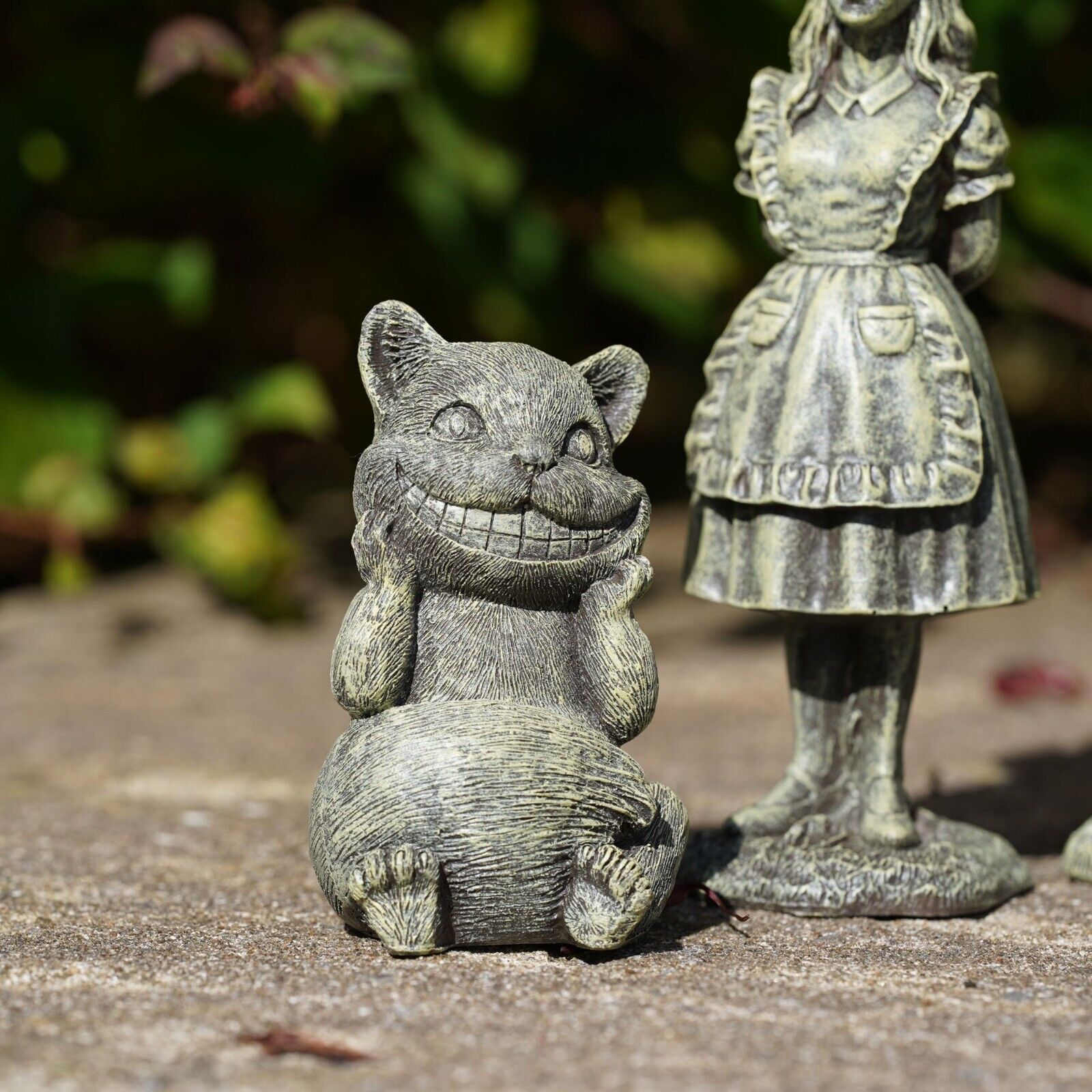 Alice in Wonderland Set 4 Garden Figures