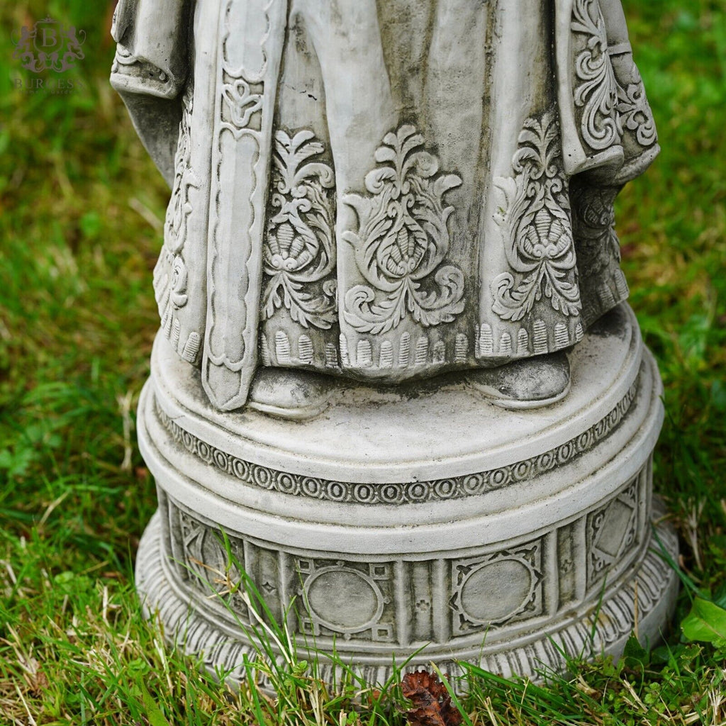 King Arthur + Queen Guinevere Large Stone Statues