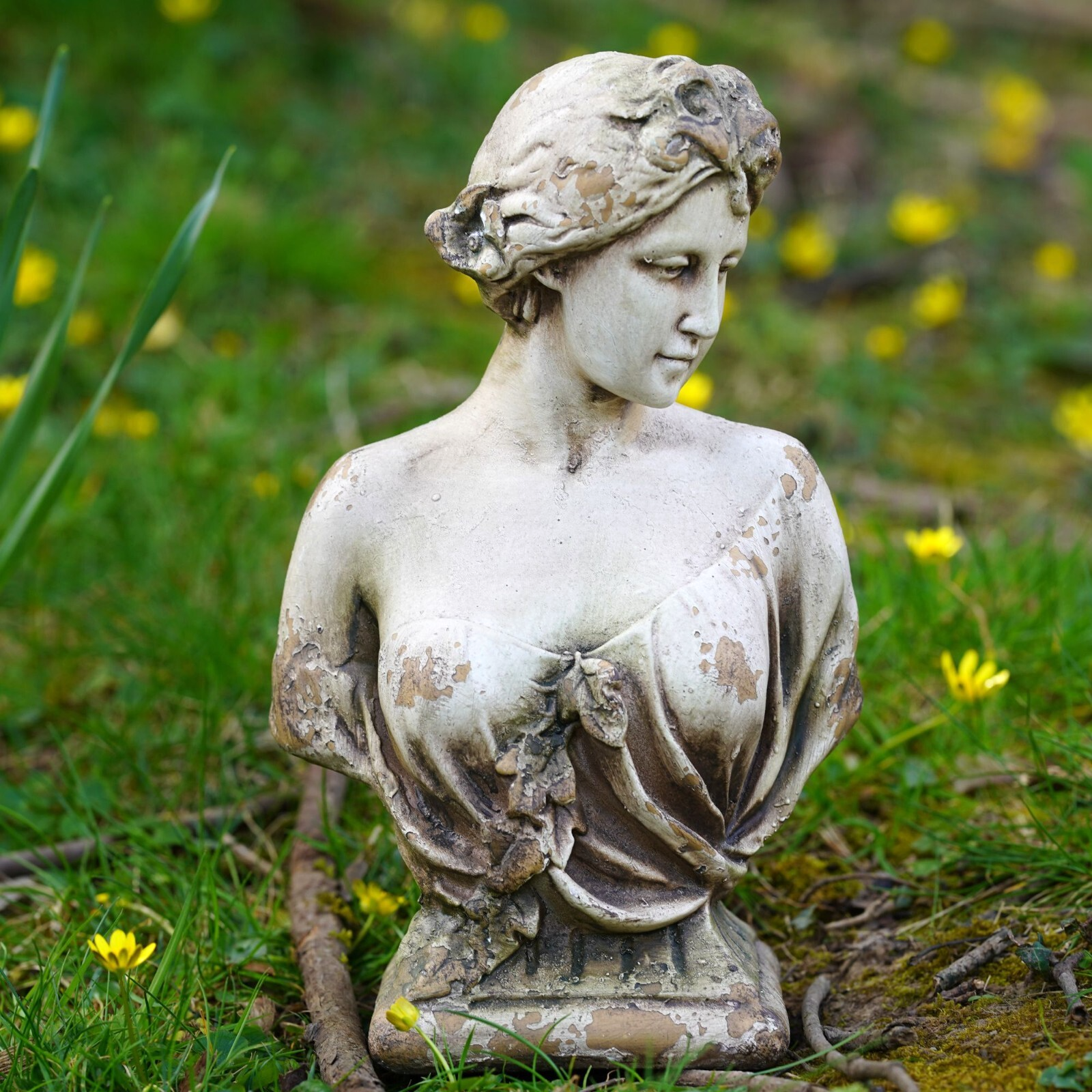 Art Nouveau Floral Lady Bust | Resin Garden Ornament