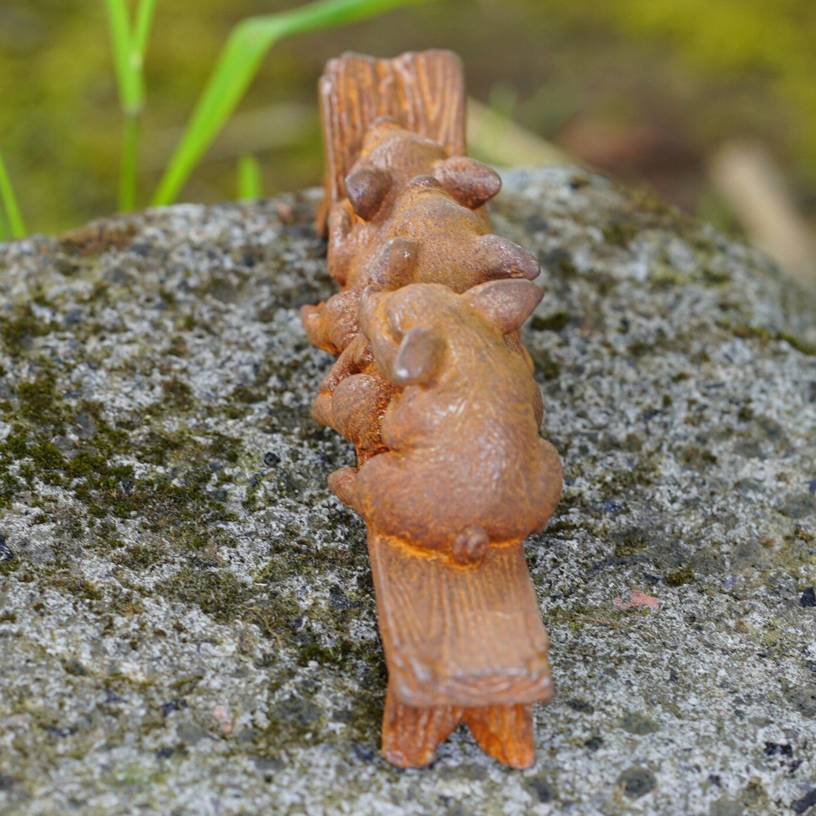 Cast Iron Sleeping Pigs | Antique Style Ornament