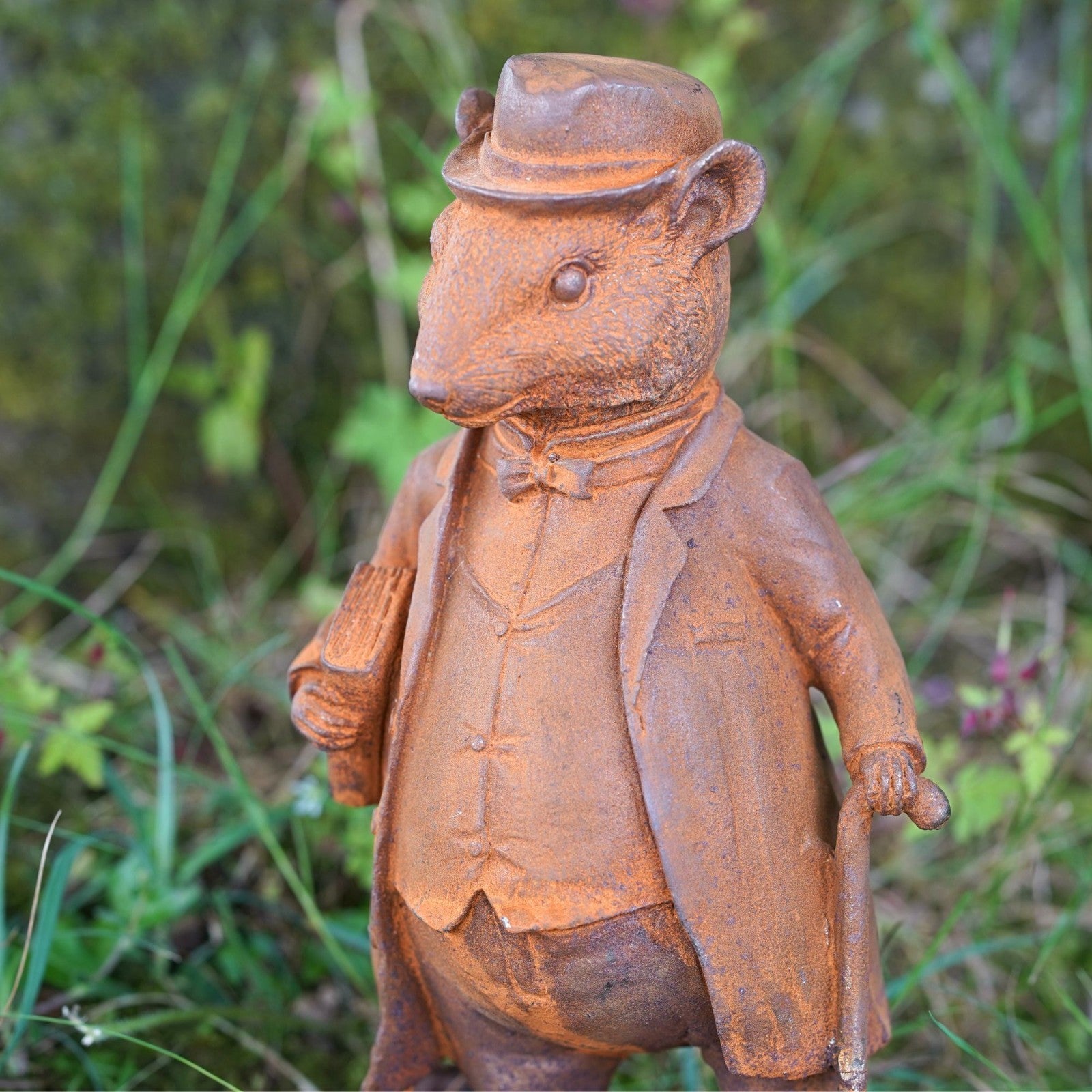 Cast Iron Master Mouse Garden Sculpture