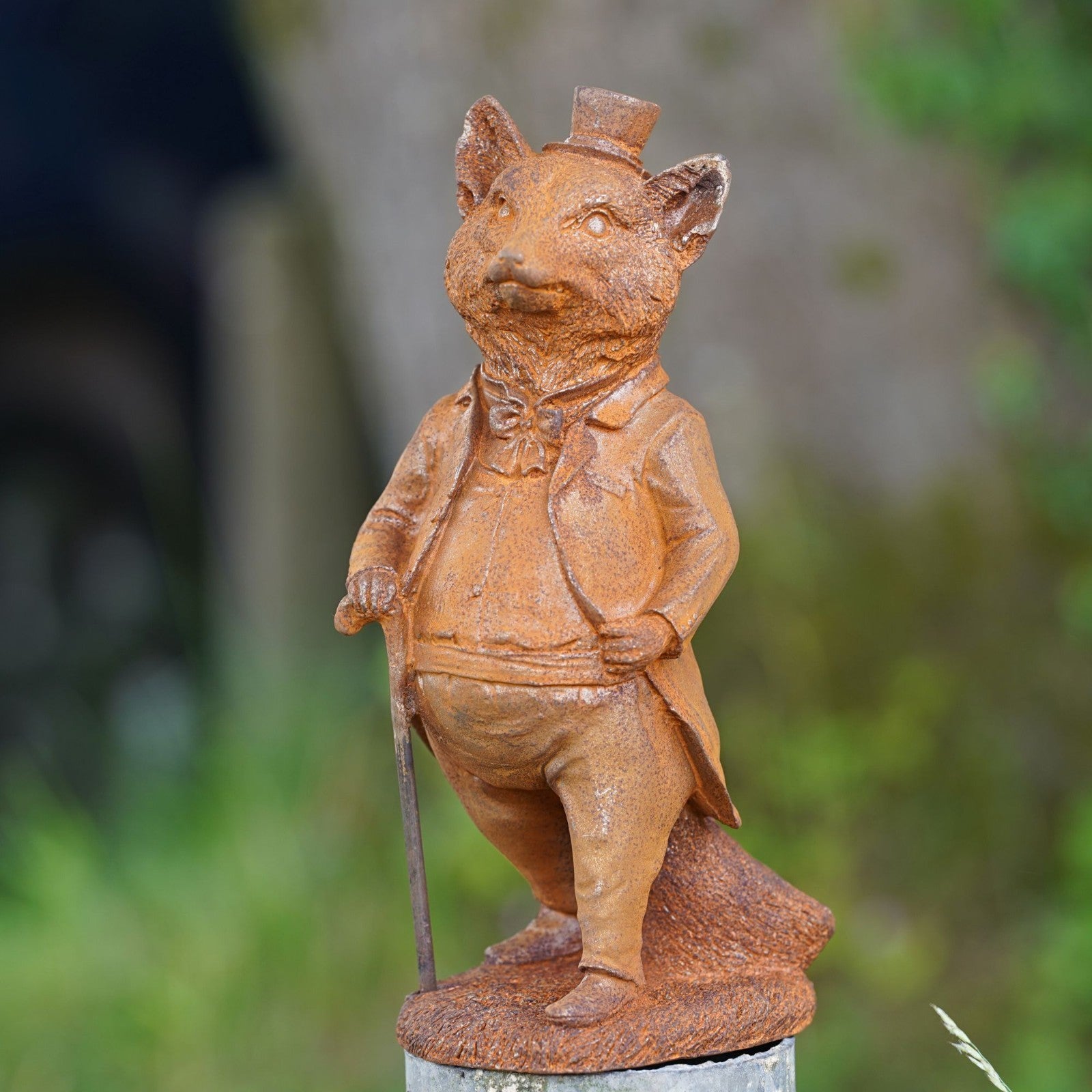 Cast Iron Master Fox Garden Sculpture | Wind in the Willows