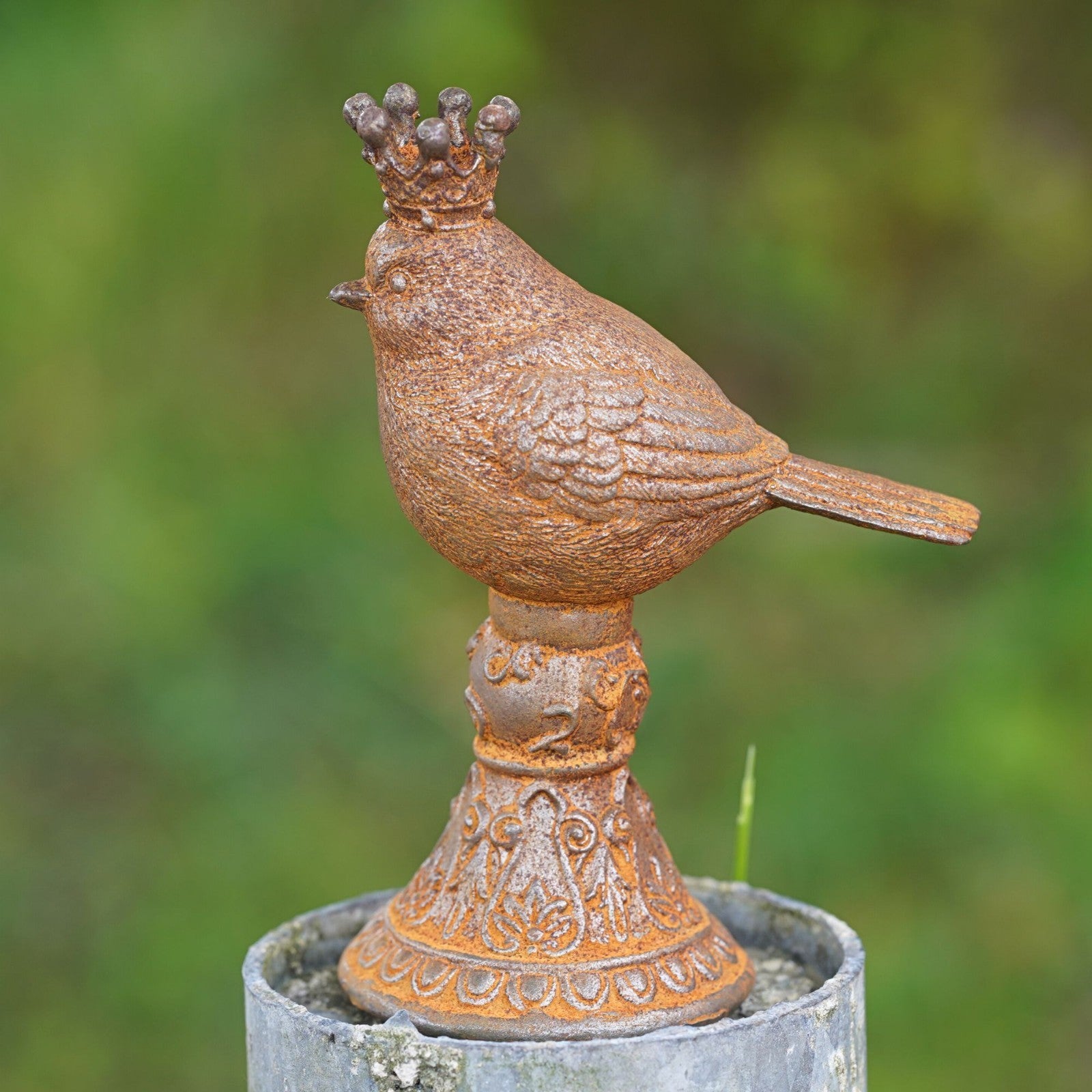Cast Iron King Robin | British Bird Sculpture