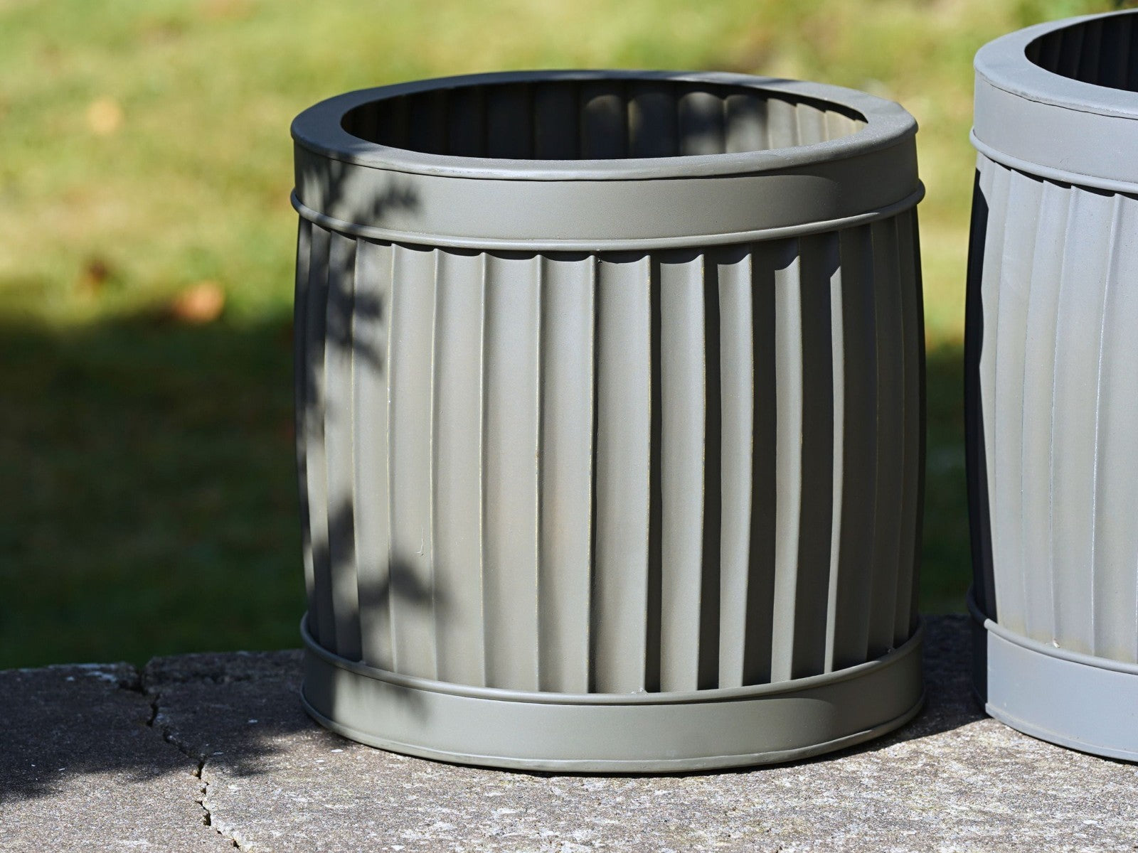 Large Metal Ribbed Dolly Tub Set 3 | Galvanised Planter