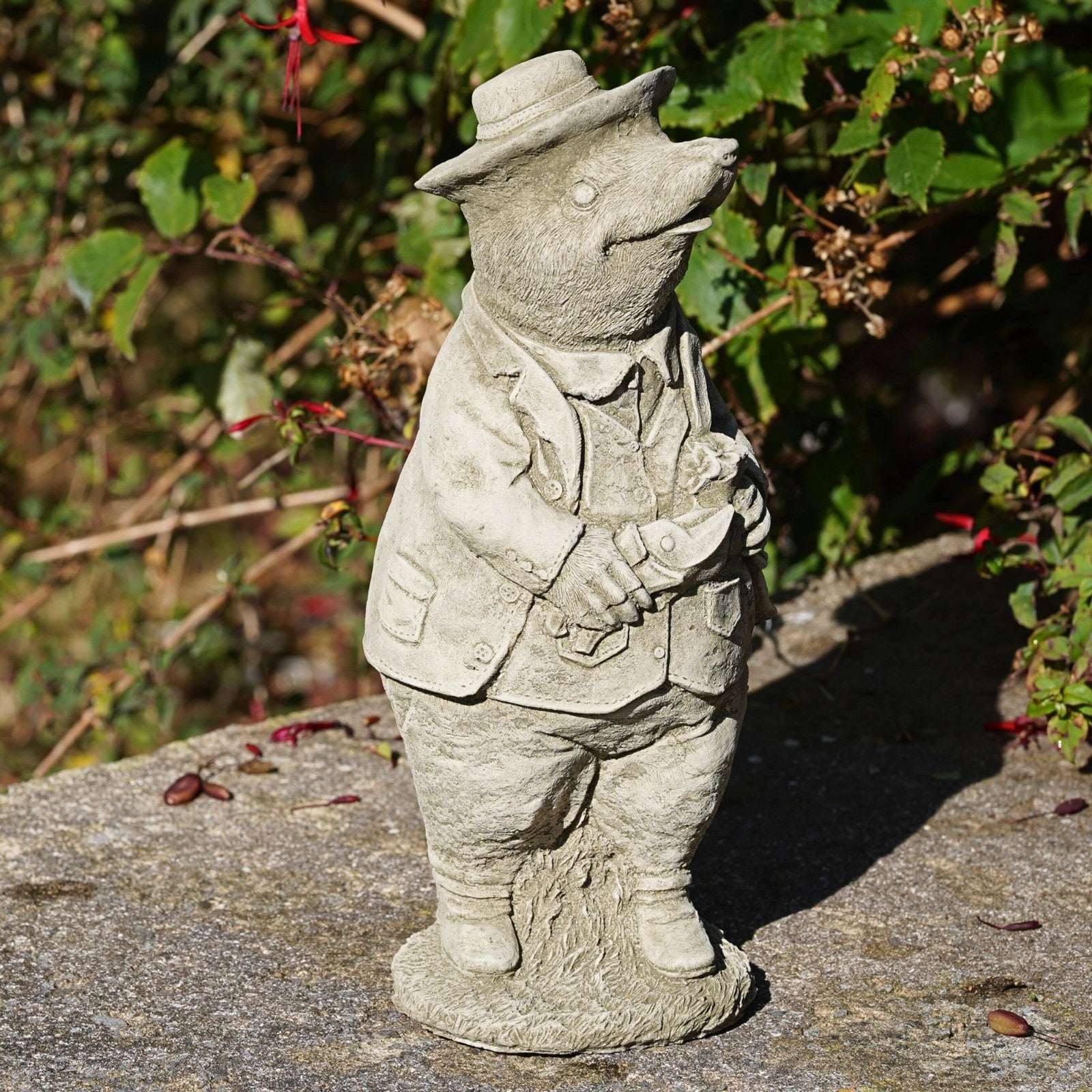 Mr Gardener Mole Stone Statue | Wind in the Willows