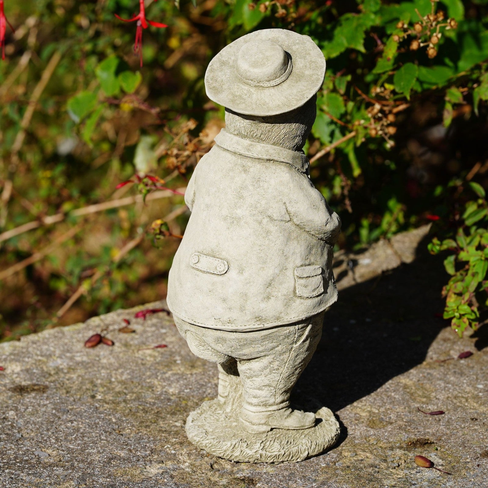Mr Gardener Mole Stone Statue | Wind in the Willows