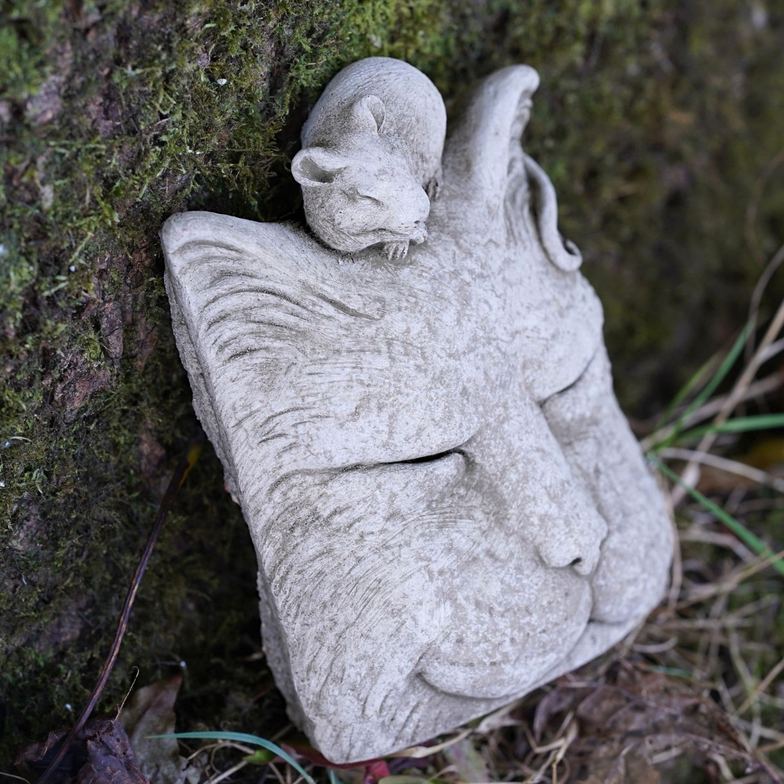 Cat and Mouse Hanging Stone Wall Plaque