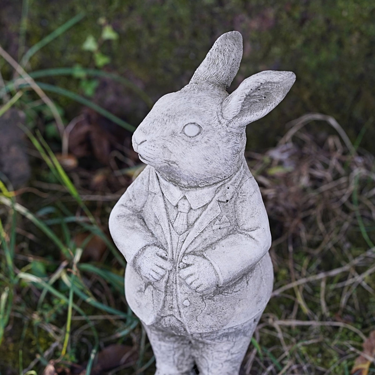 Peter Rabbit Headstone Master Peter Rabbit Stone Statue – Burgess Home and Garden
