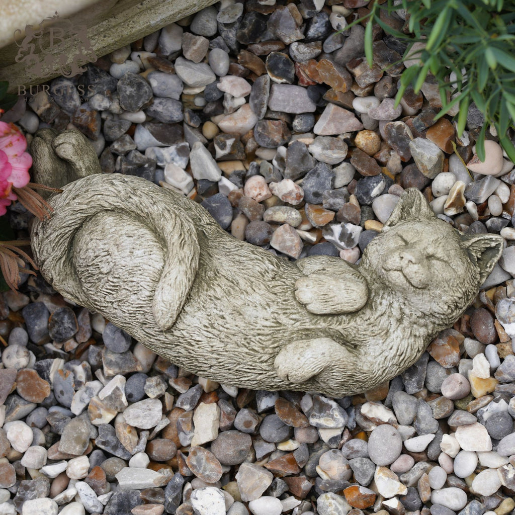 3x Stone Cat Garden Ornament Set