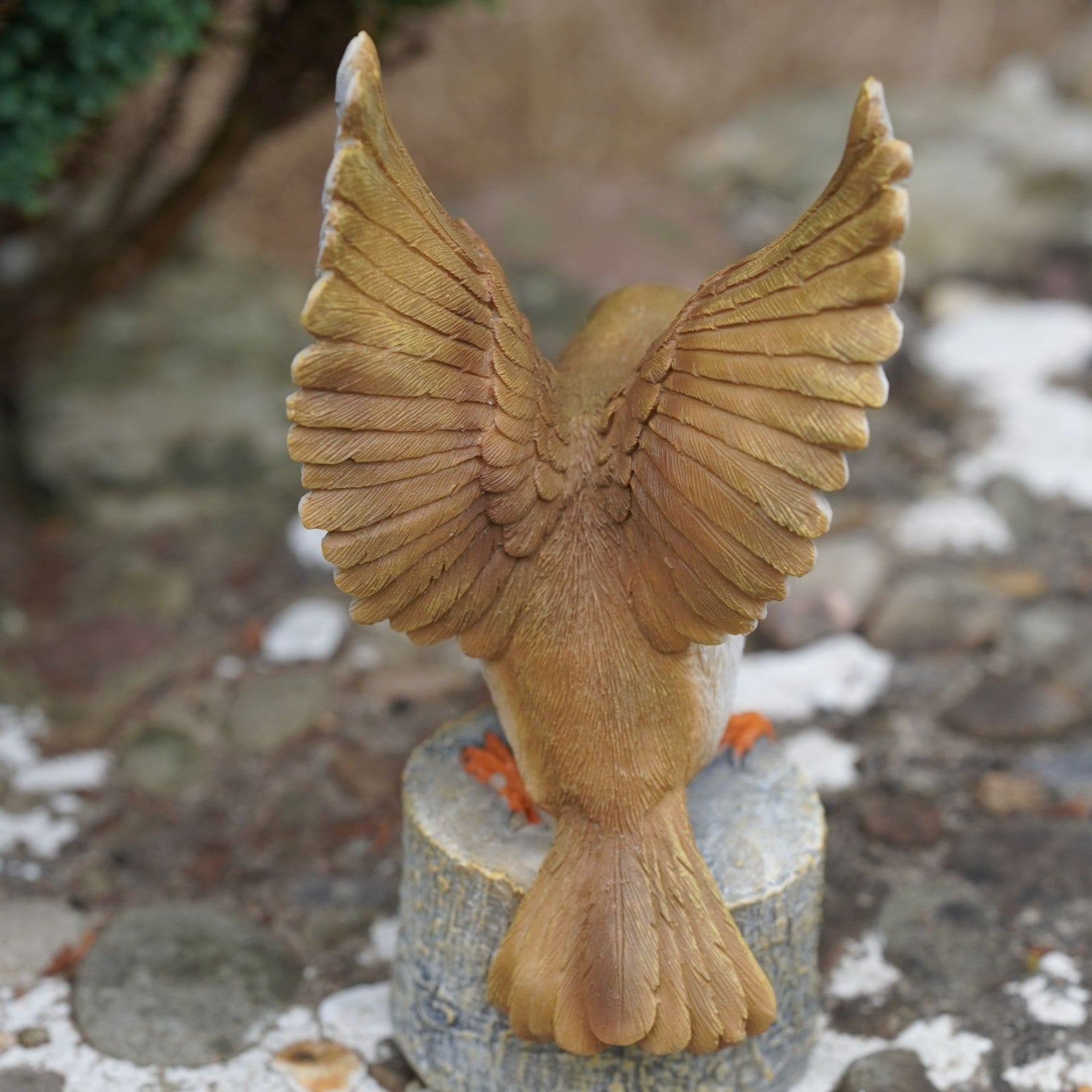 Winged Robin Resin Statue | British Bird Sculpture