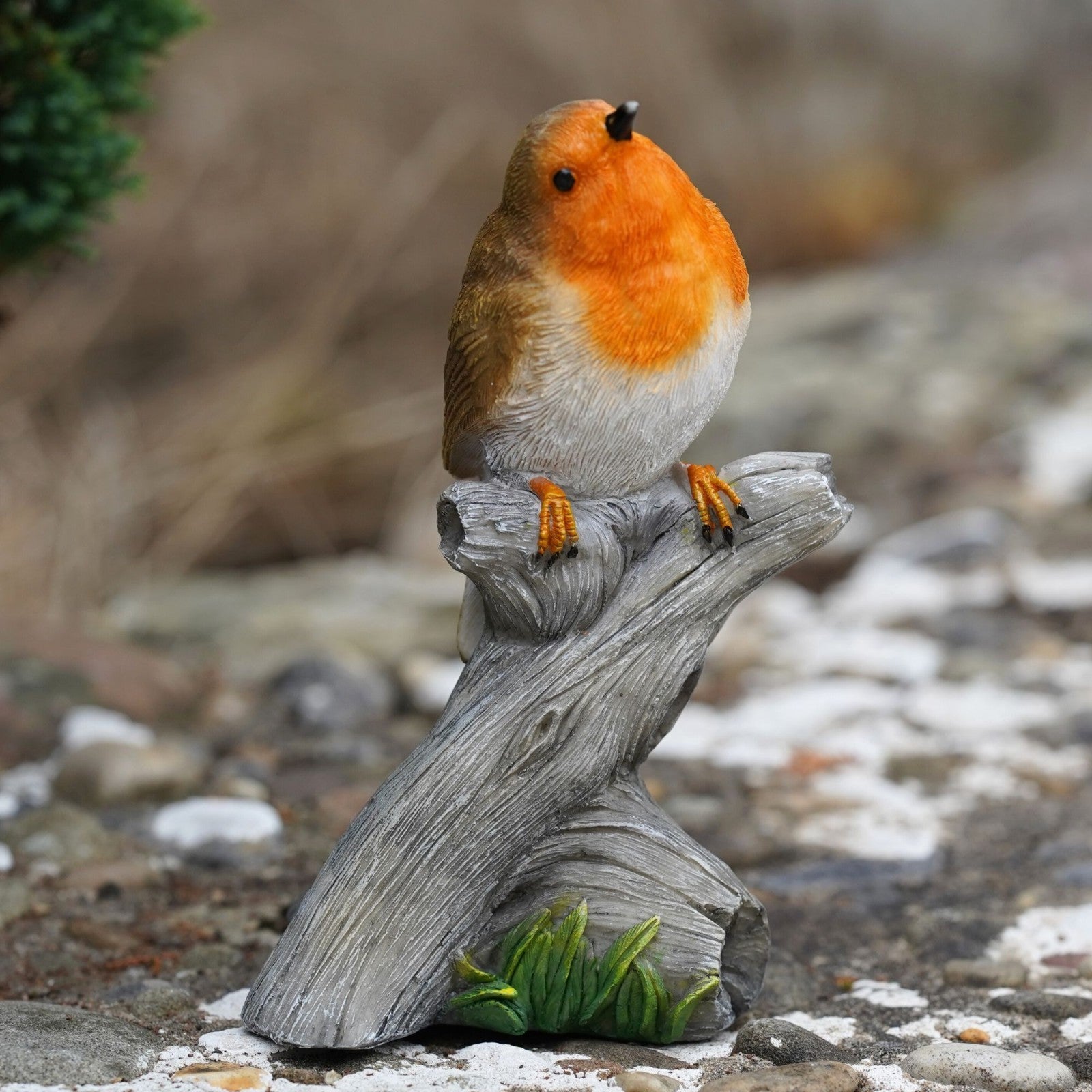 Sitting Robin Resin Statue | British Bird Ornament