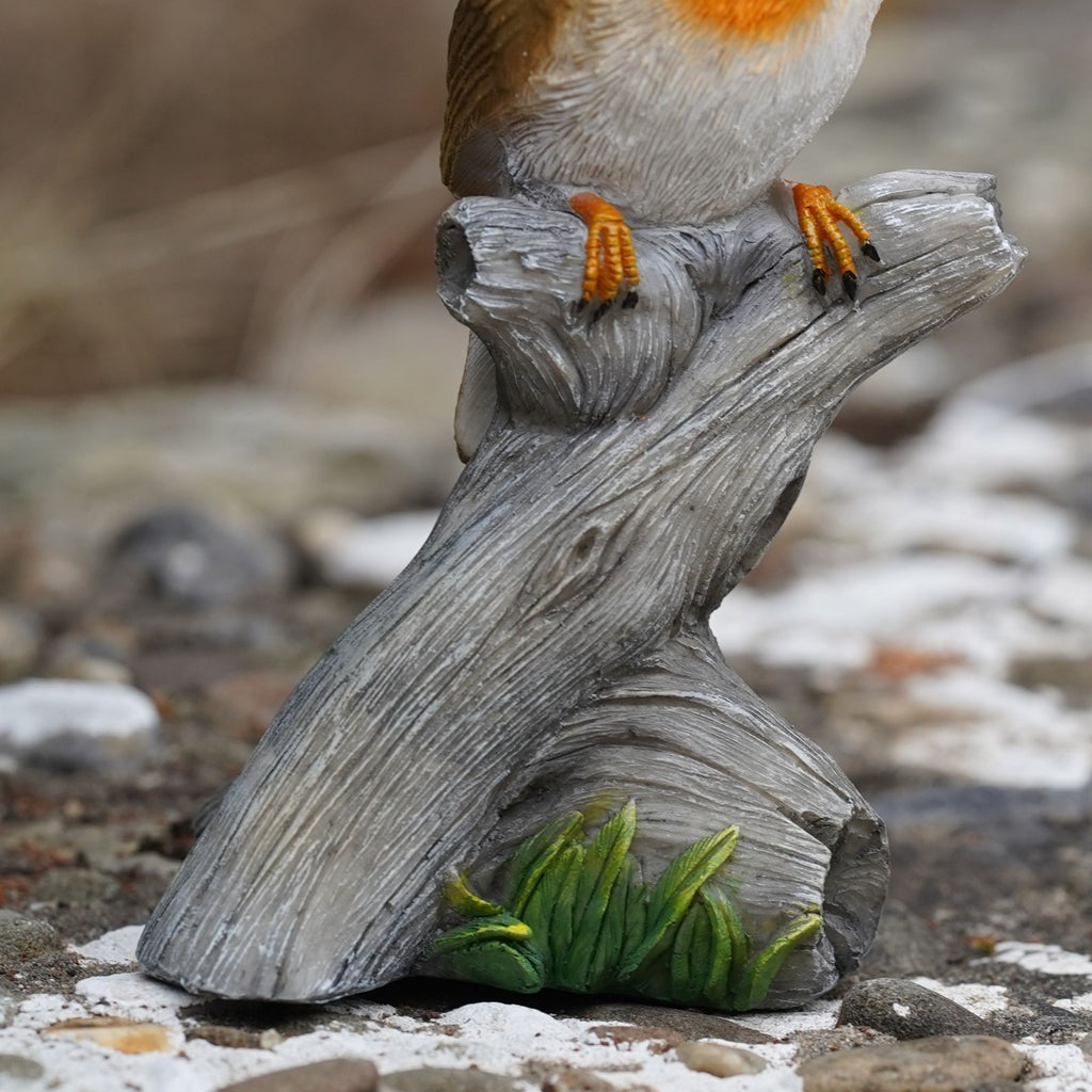 Sitting Robin Resin Statue | British Bird Ornament