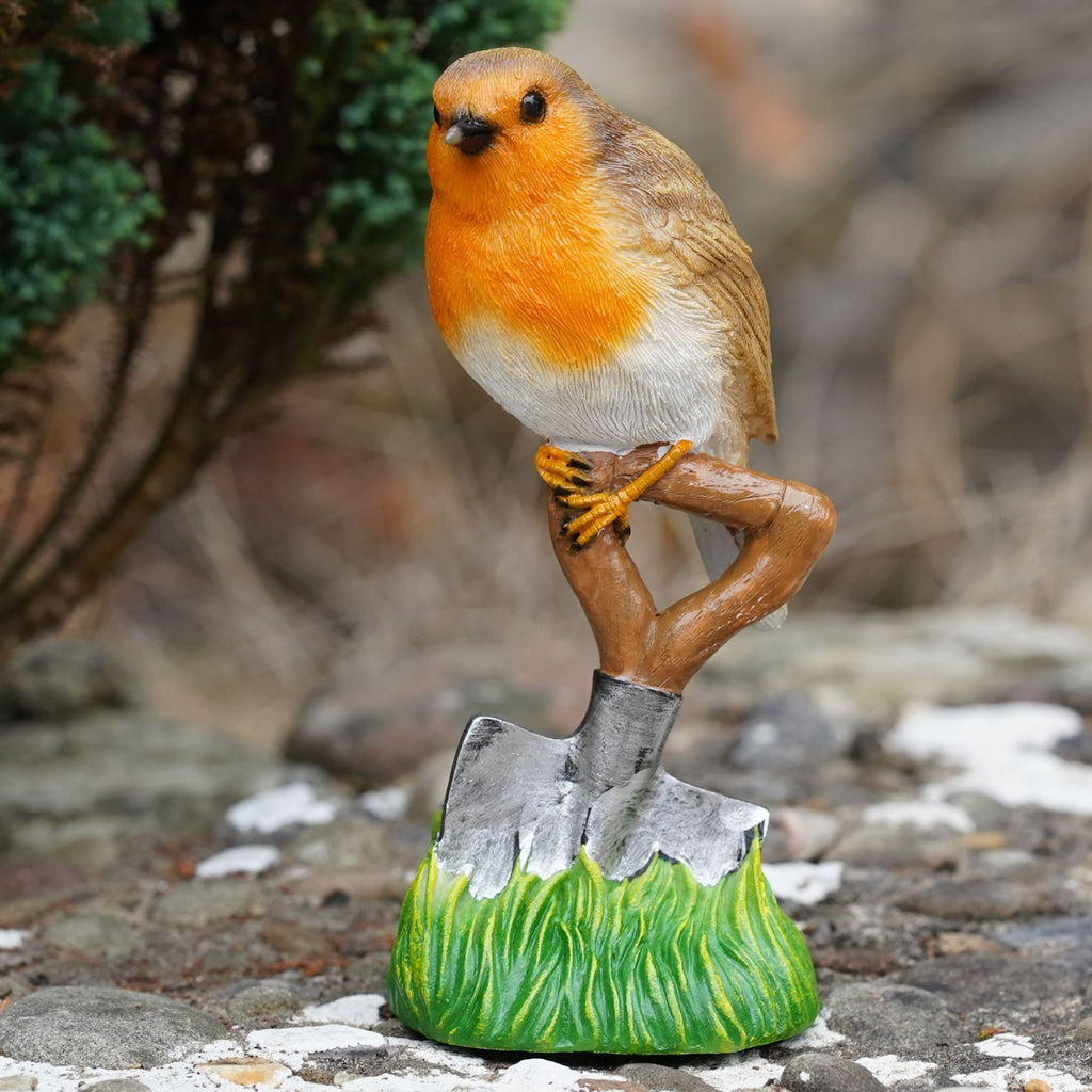 Resin Robin on Spade Statue | Home Garden British Bird Ornament