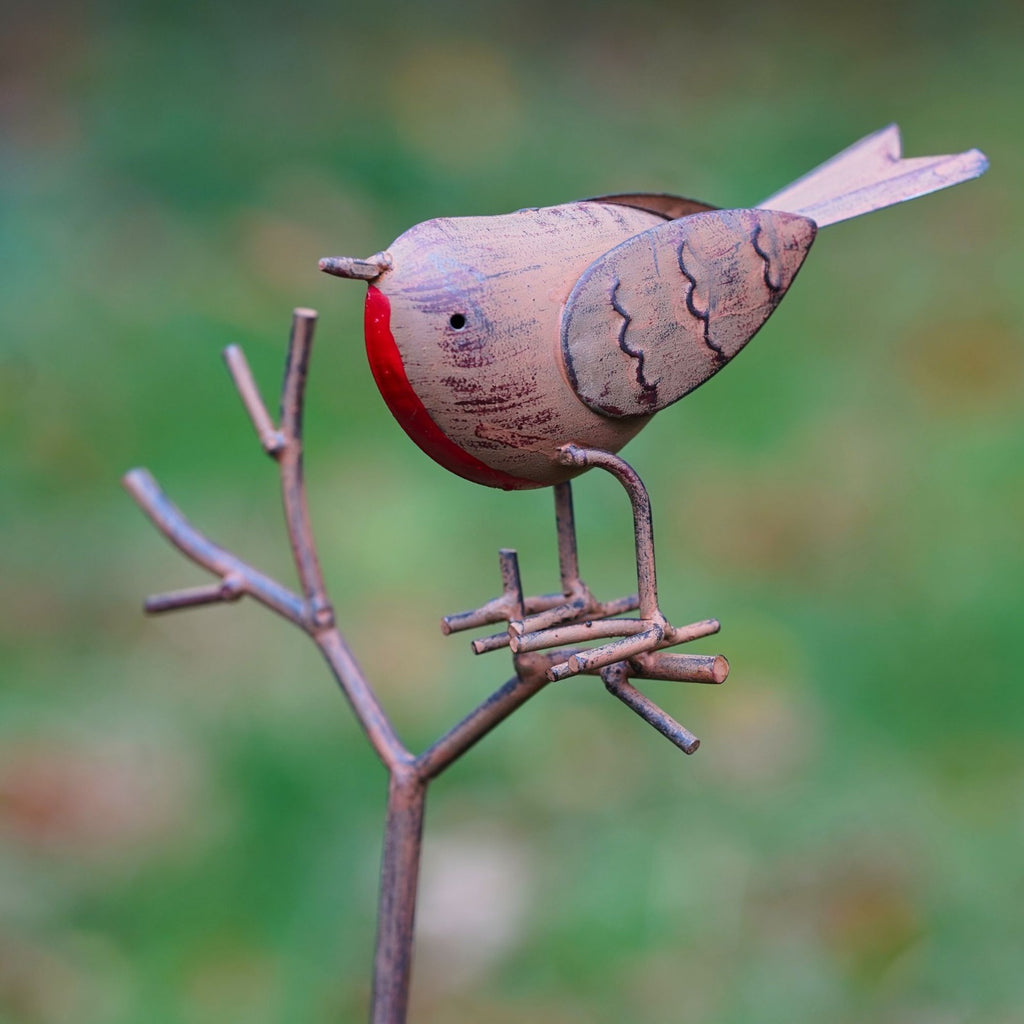 Robin on Twig Bird Feeder | Metal Garden Ornament