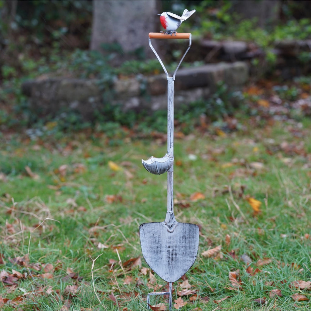 Large Robin on Shovel Bird Feeder | Metal Garden Stake