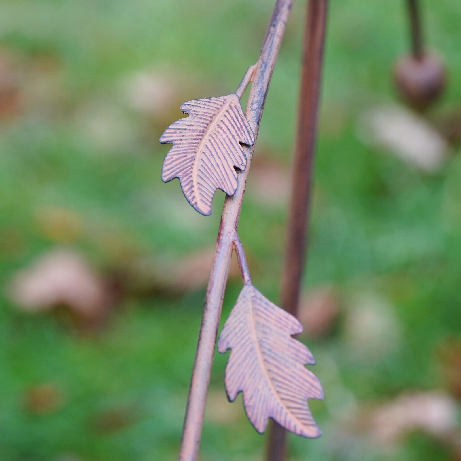 Large Robin Balancer Stake | Metal Garden Ornament