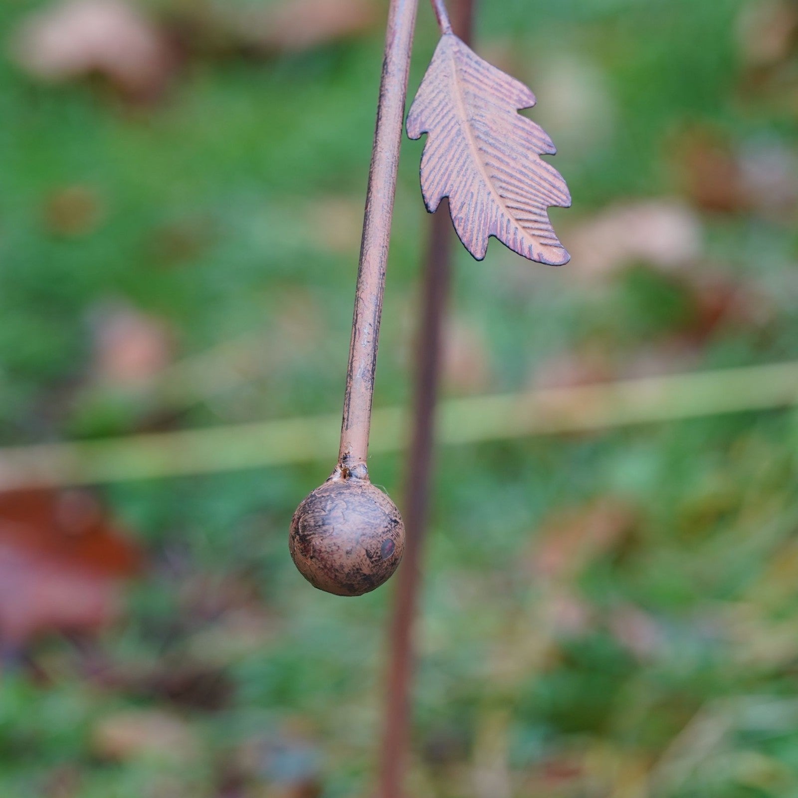 Large Robin Balancer Stake | Metal Garden Ornament