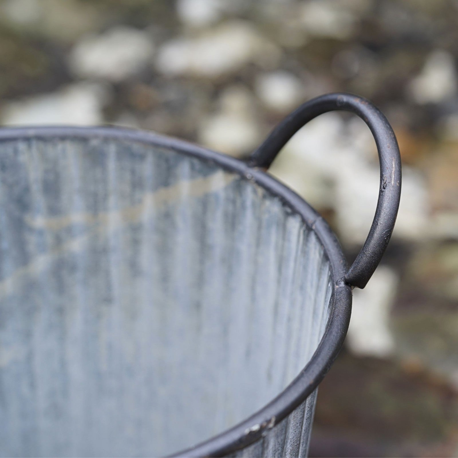 Zinc Metal Flower Pot Ribbed Planter