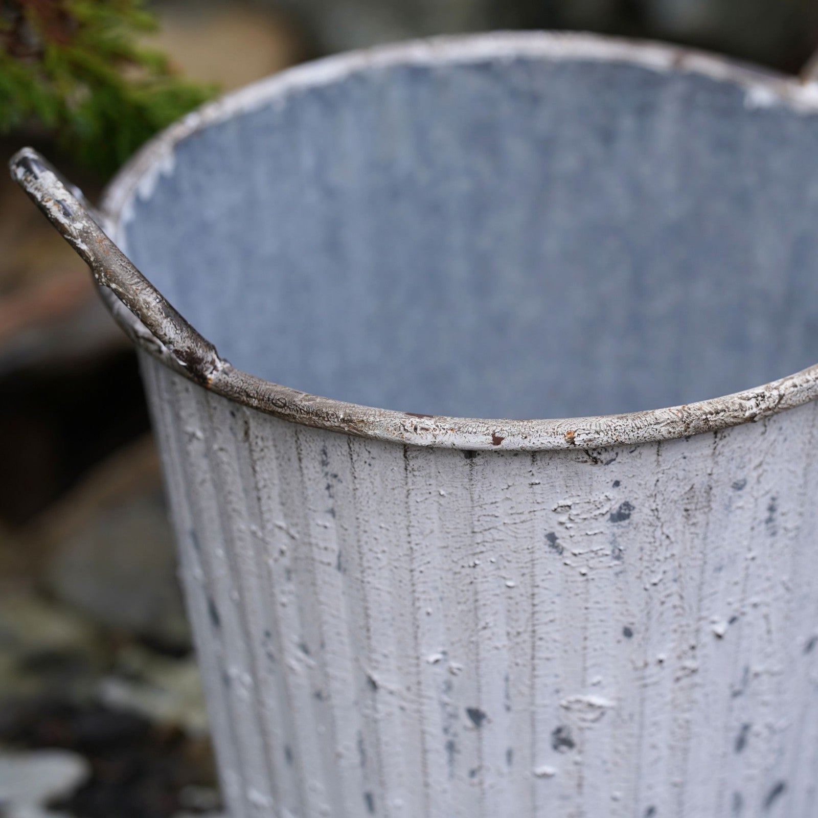Zinc Metal Flower Pot Ribbed Planter with Handles
