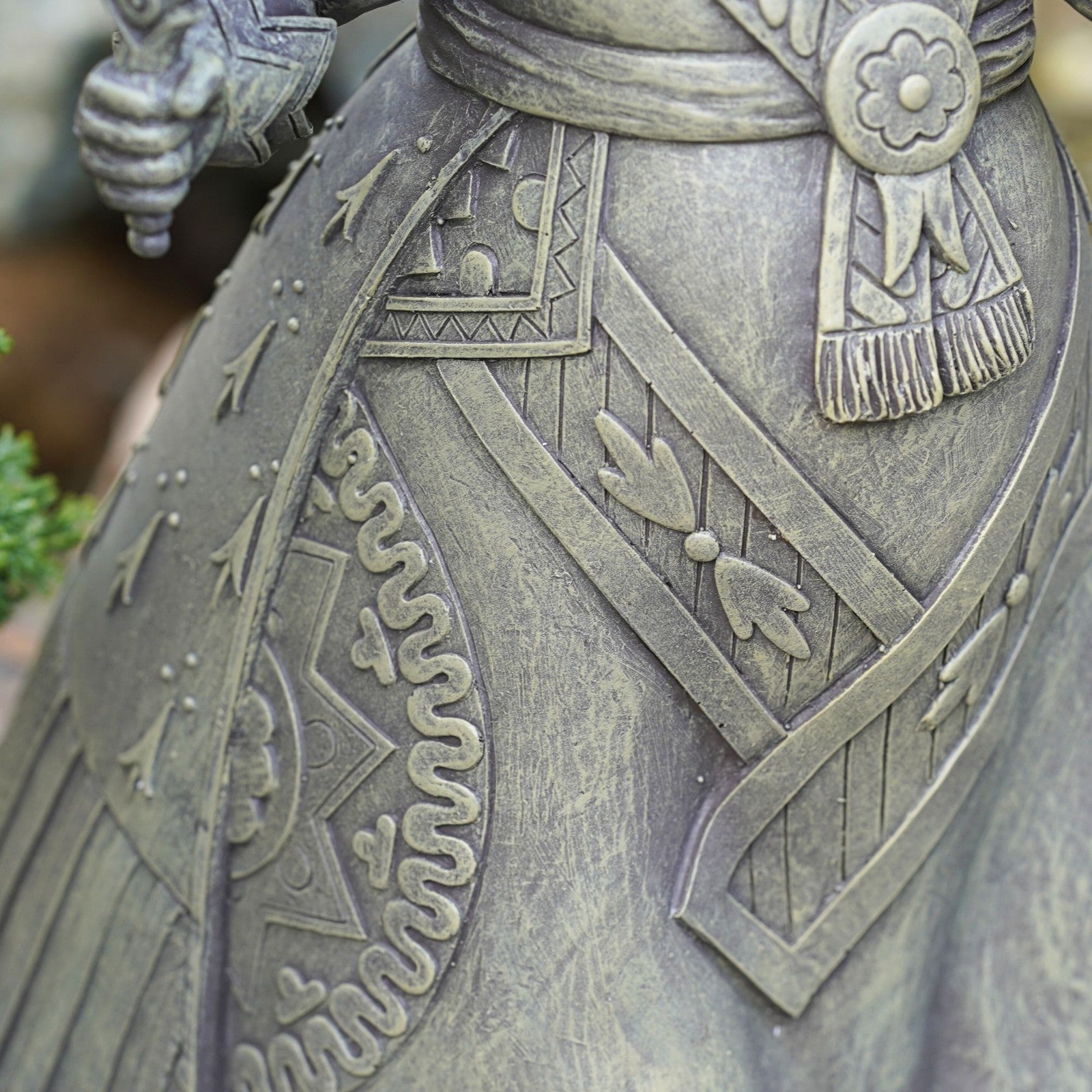 Queen of Hearts Resin Statue | Alice in Wonderland Sculpture