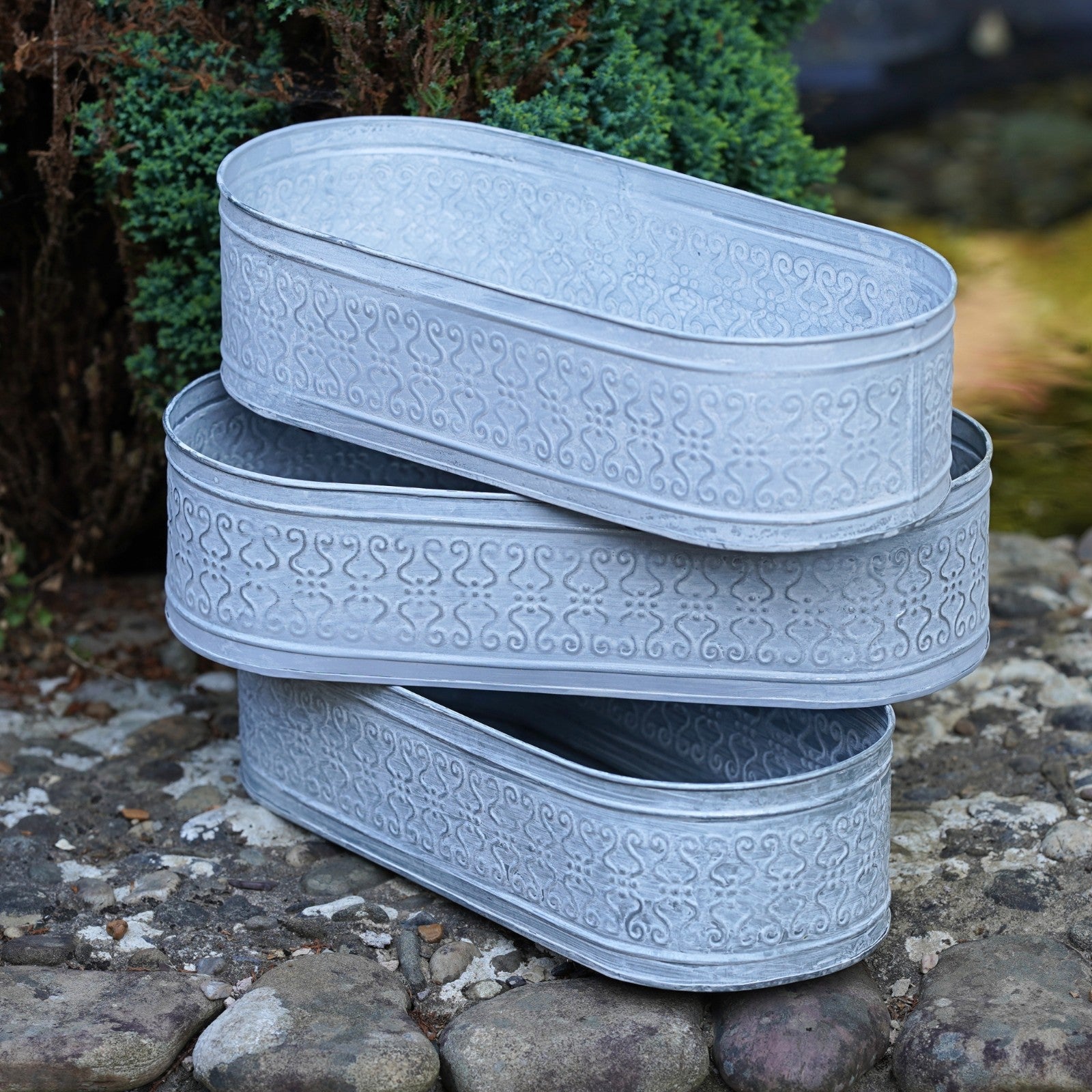 Galvanised Metal Floral Planters – Set of 3 (Large)