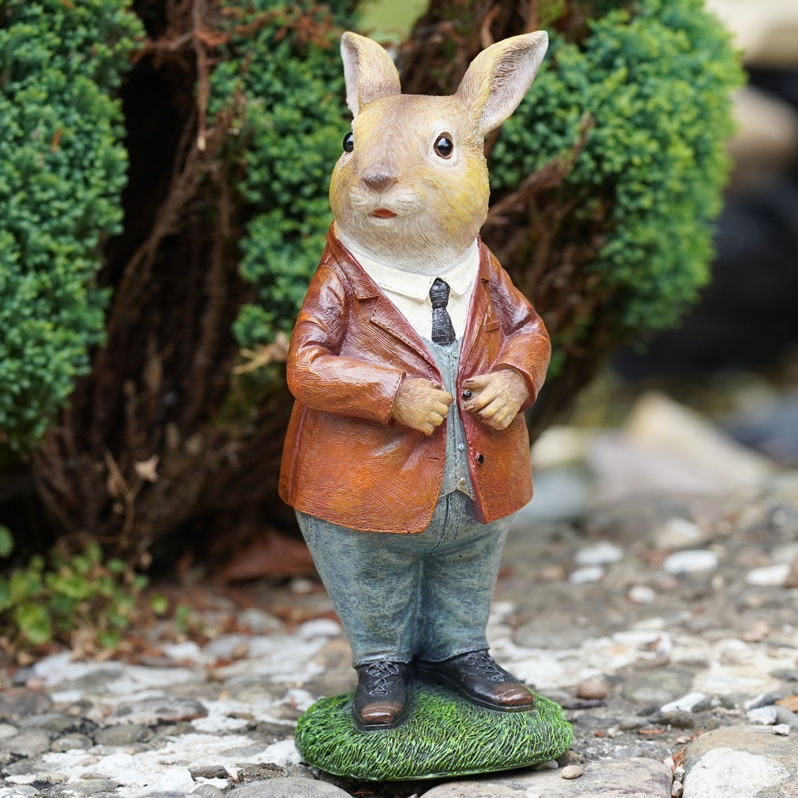 Mr and Mrs Peter Rabbit Resin Garden Ornaments – Set of 2