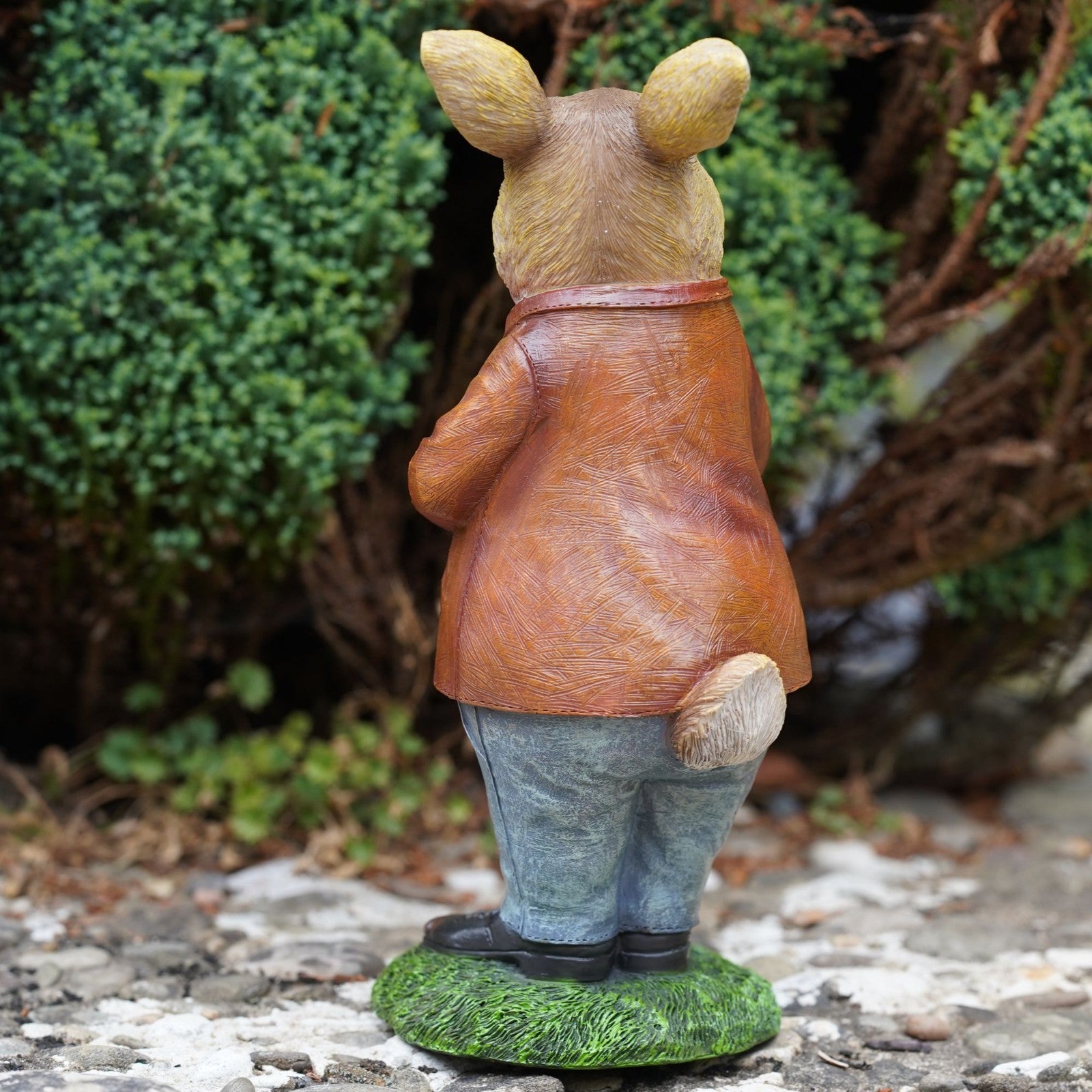 Mr and Mrs Peter Rabbit Resin Garden Ornaments – Set of 2