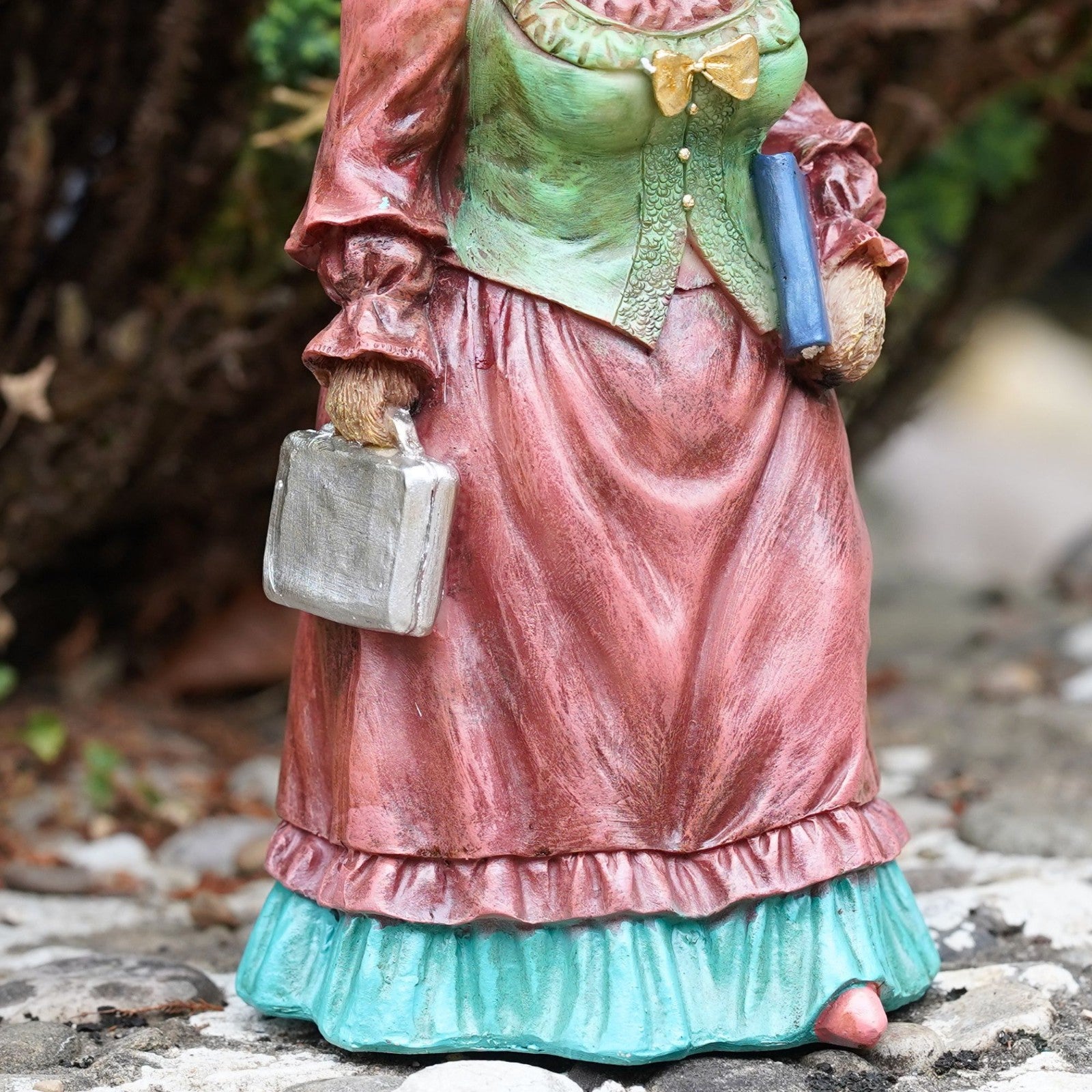 Mr and Mrs Peter Rabbit Resin Garden Ornaments – Set of 2