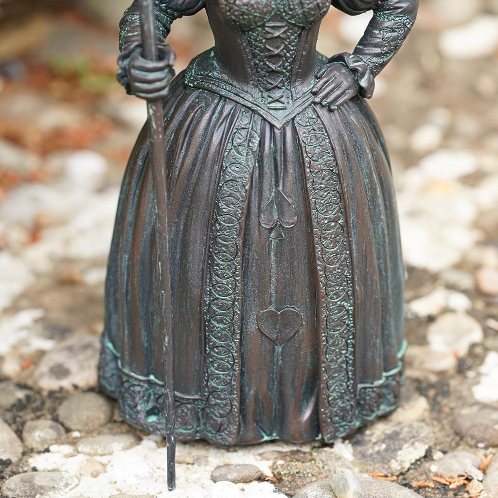 Queen of Hearts Bronze Effect Resin Garden Statue